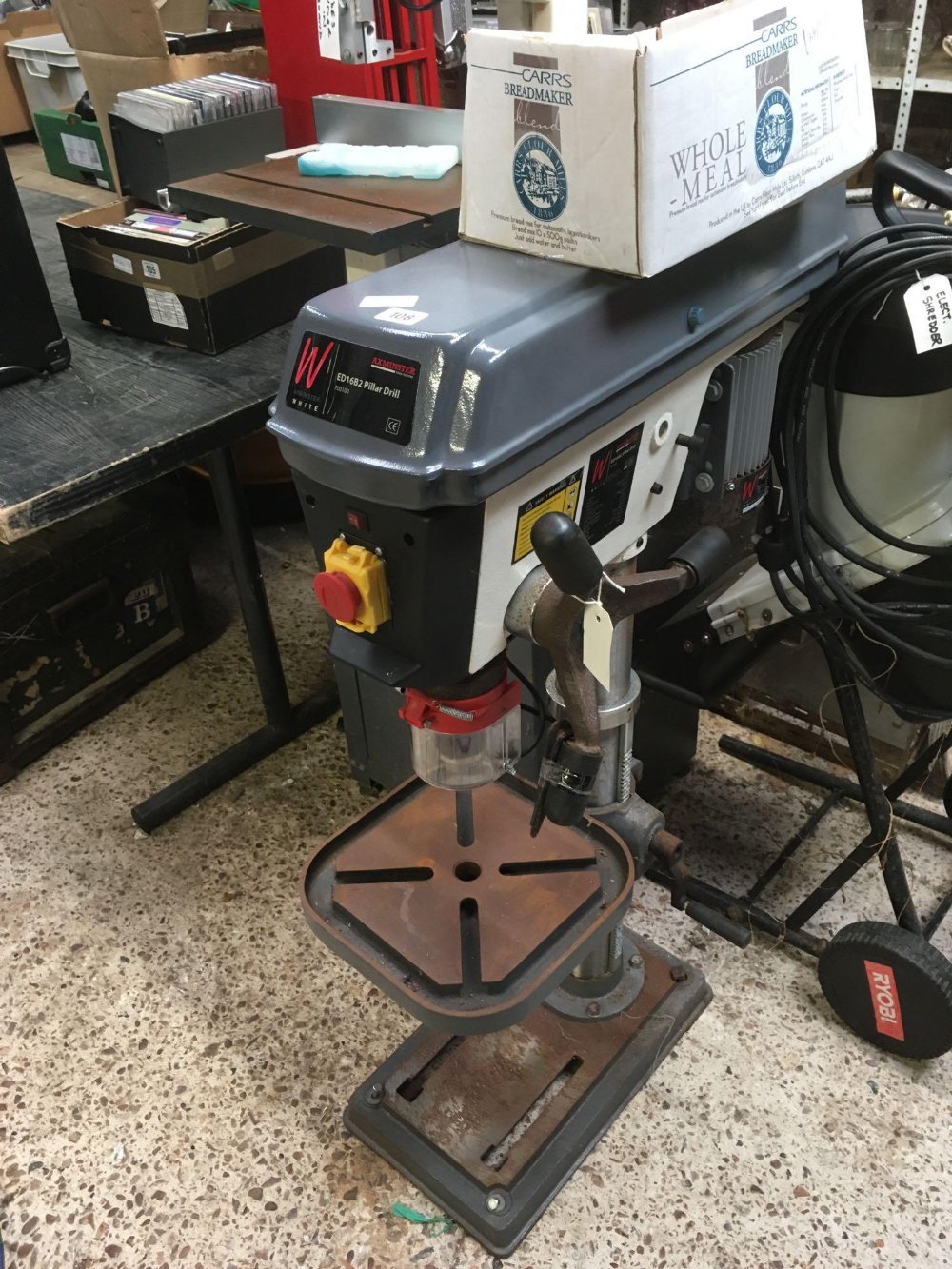 AXMINSTER ED16B2 PILLAR DRILL & A UNIVERSAL DRILL VICE