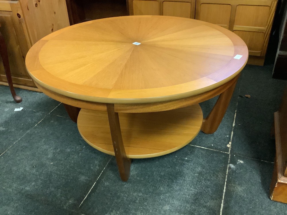 CIRCULAR RETRO TEAK 2 TIER TABLE WITH STAR BURST GRAINING TO TOP, 3ft DIA,