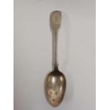 A GEORGIAN CRESTED SILVER DESSERT SPOON, LONDON 1824 BY W.