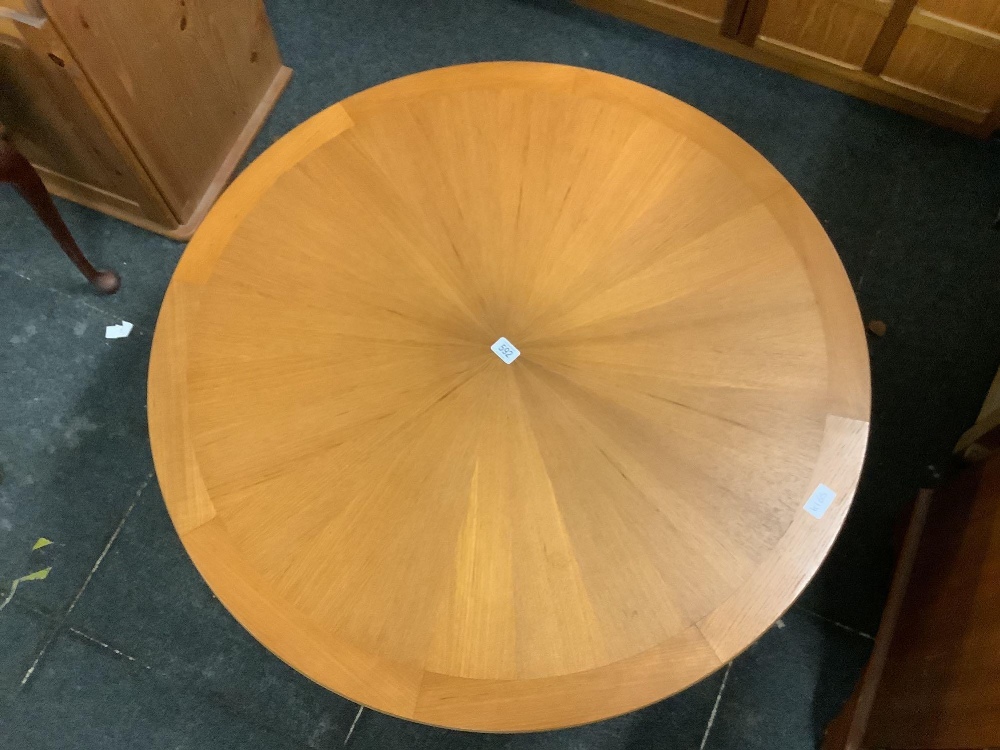 CIRCULAR RETRO TEAK 2 TIER TABLE WITH STAR BURST GRAINING TO TOP, 3ft DIA, - Image 2 of 2