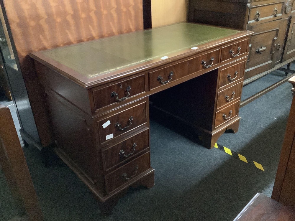 REPRODUCTION MAHOGANY LEATHER TOP TWIN PEDESTAL DESK WITH 9 DRAWERS