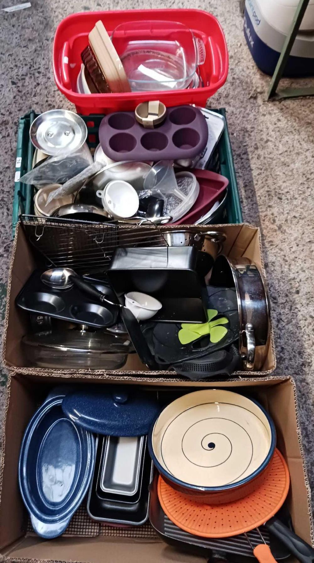 4 CARTONS OF MISC KITCHEN UTENSILS