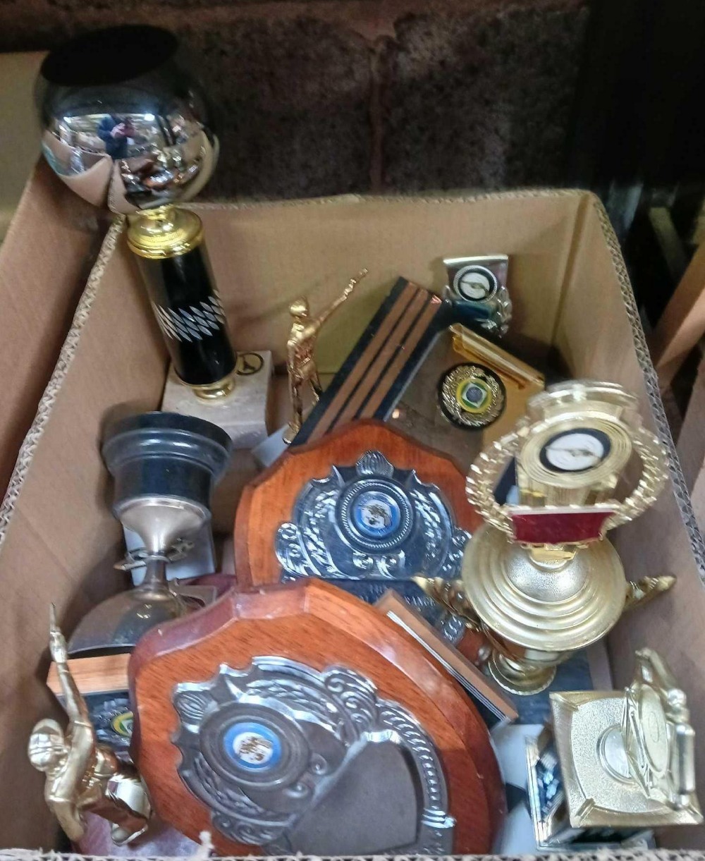 CARTON WITH MISC SHOOTING TROPHIES, SHIELDS, CUPS STATUES ETC,