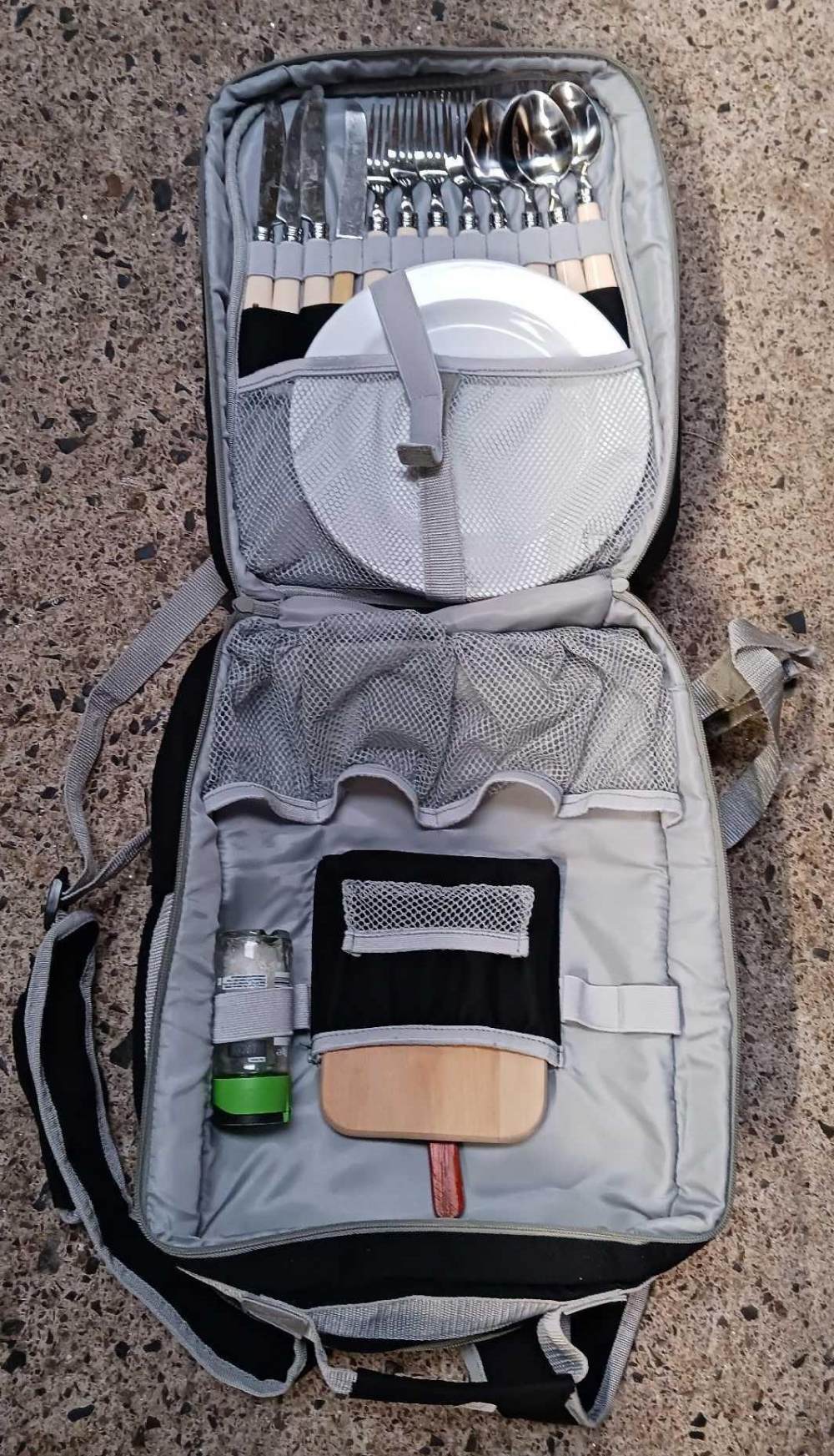 BACKPACK PICNIC SET