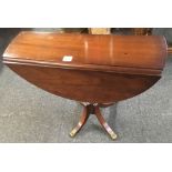 REPRODUCTION MAHOGANY SUTHERLAND STYLE TABLE WITH PEDESTAL LEGS