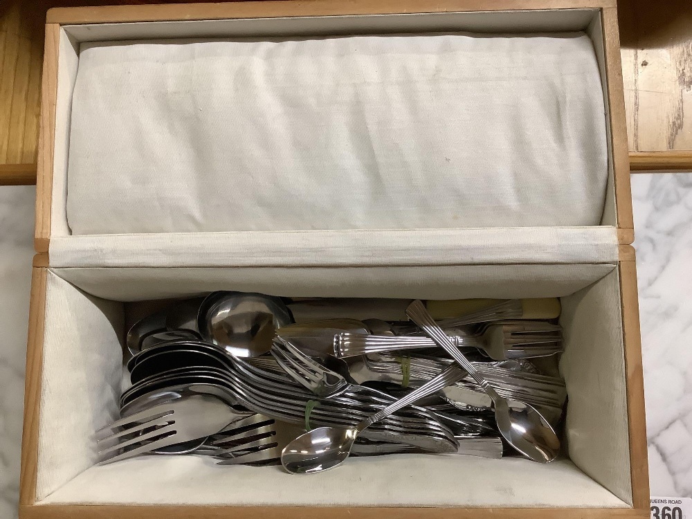 PINE BOX WITH QTY OF CUTLERY