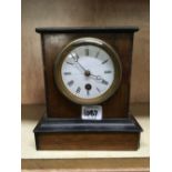 SMALL WOODEN CASED MANTLE CLOCK