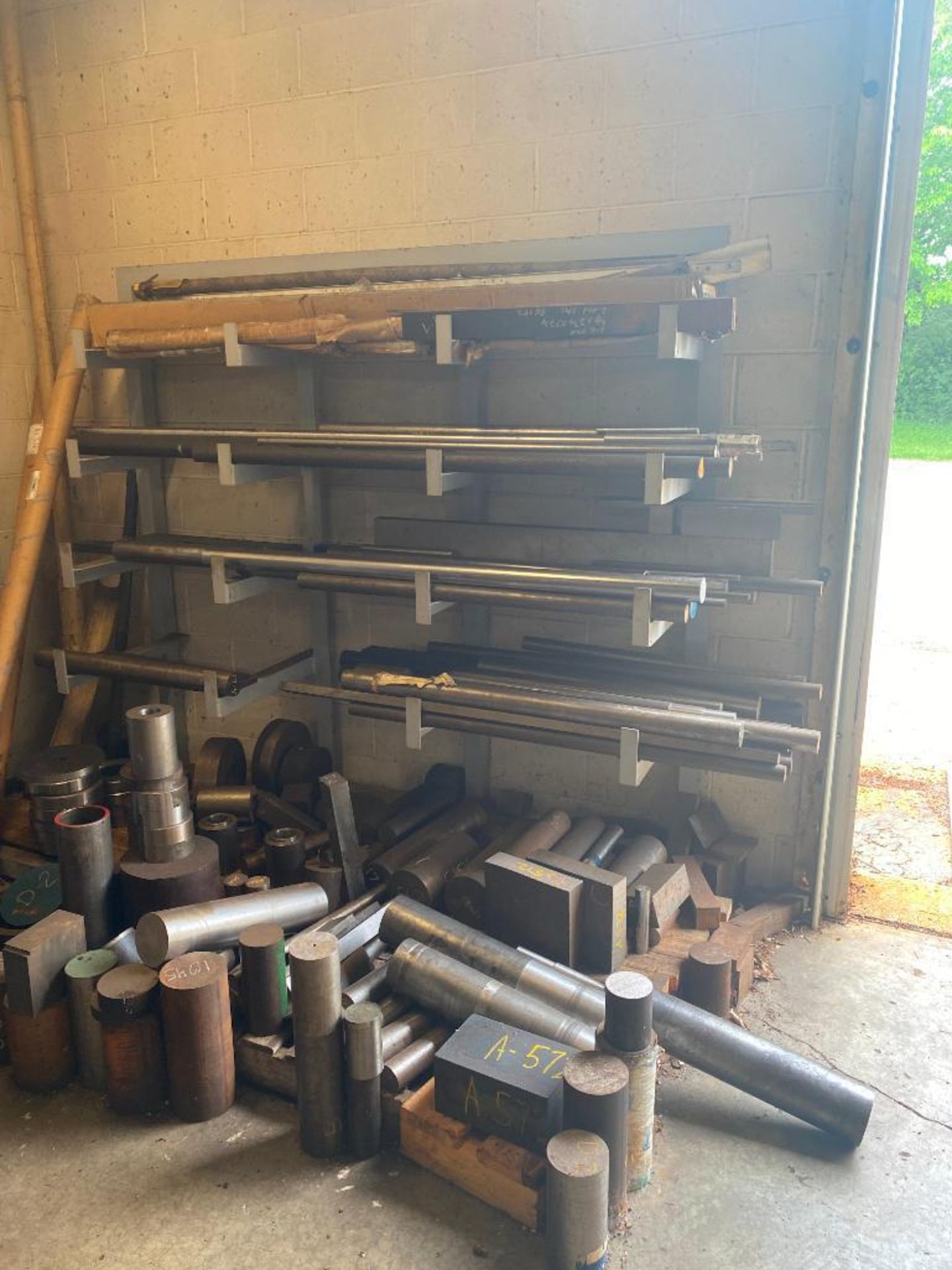 (LOT) USABLE & SCRAP STEEL - Image 3 of 3