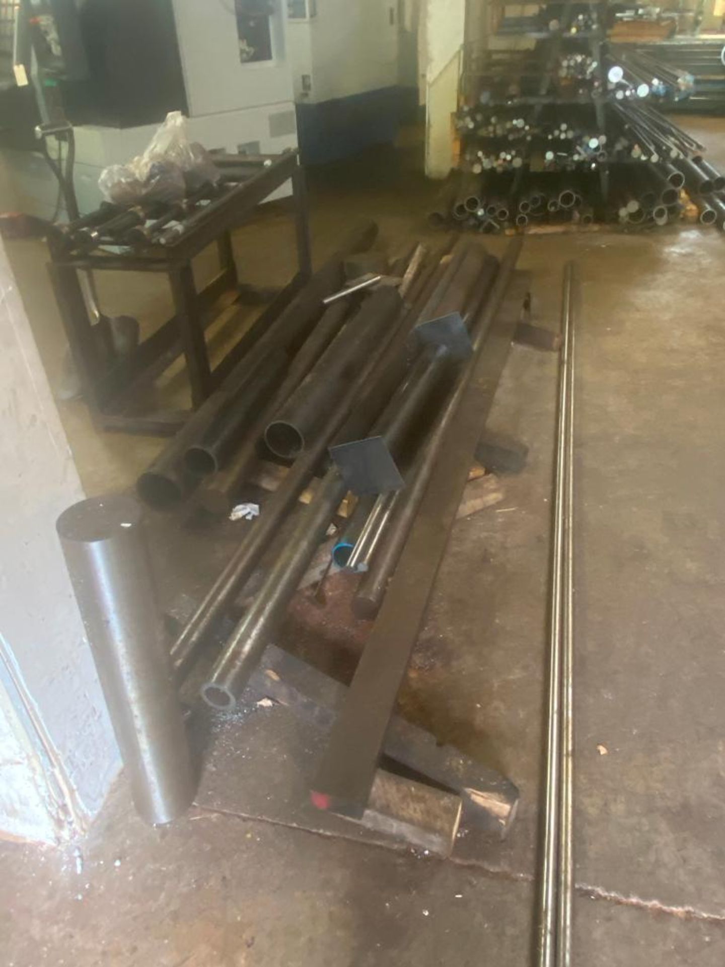 (LOT) USUABLE & SCRAP STEEL