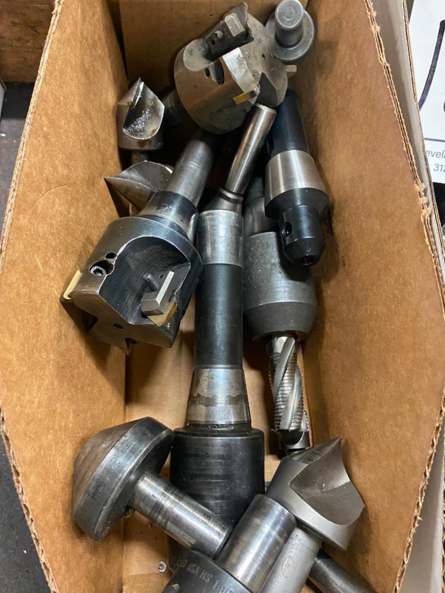 (LOT) ASSORTED TOOLING