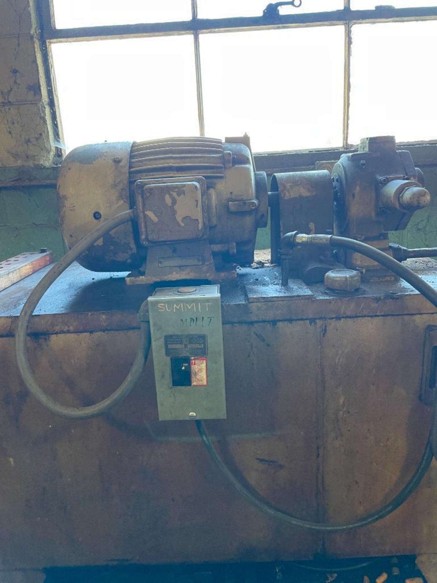 4 POST HYDRAULIC PRESS AND ACCESSORIES; $750 LOADING FEE - Image 6 of 7