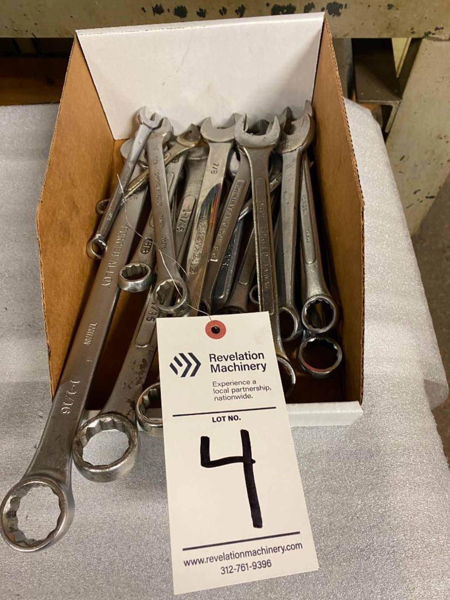 (LOT) COMBINATION WRENCHES