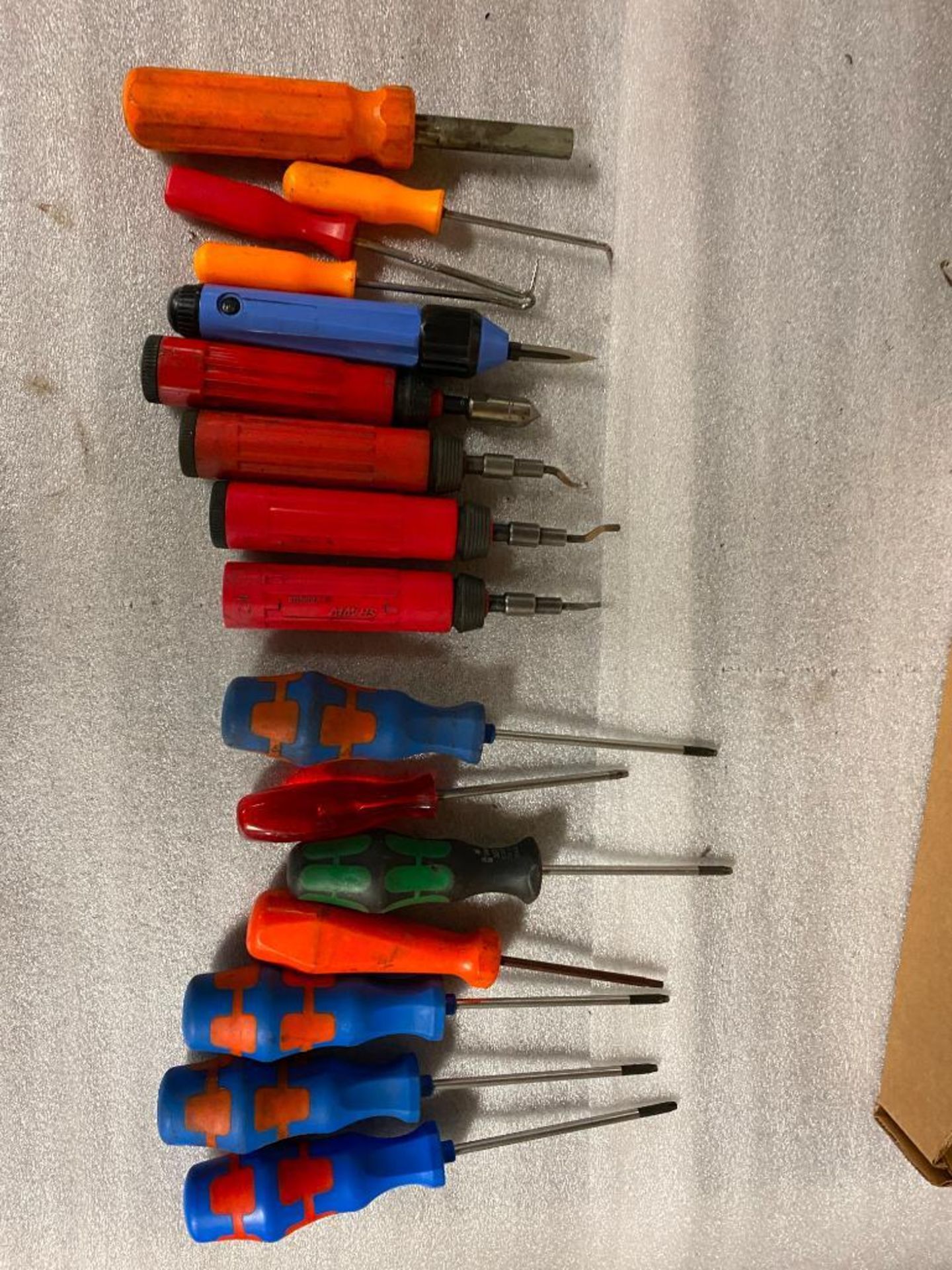 (LOT) DEBURRING TOOLS