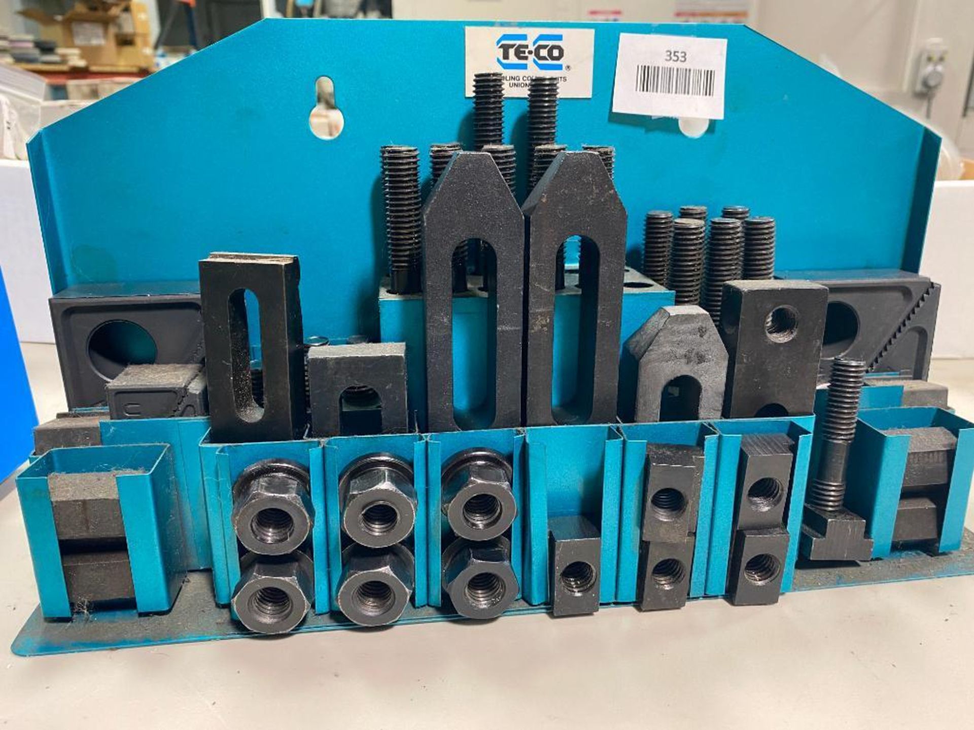 (LOT) T-BOLTS AND HOLD-DOWNS