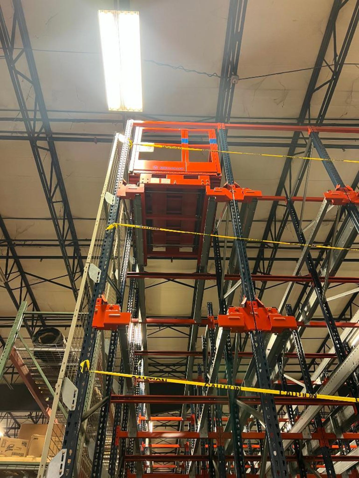 INTERLAKE STORAGE RACKING WITH PALLET SHUTTLE SYSTEM; YEAR 2019 - Image 9 of 14