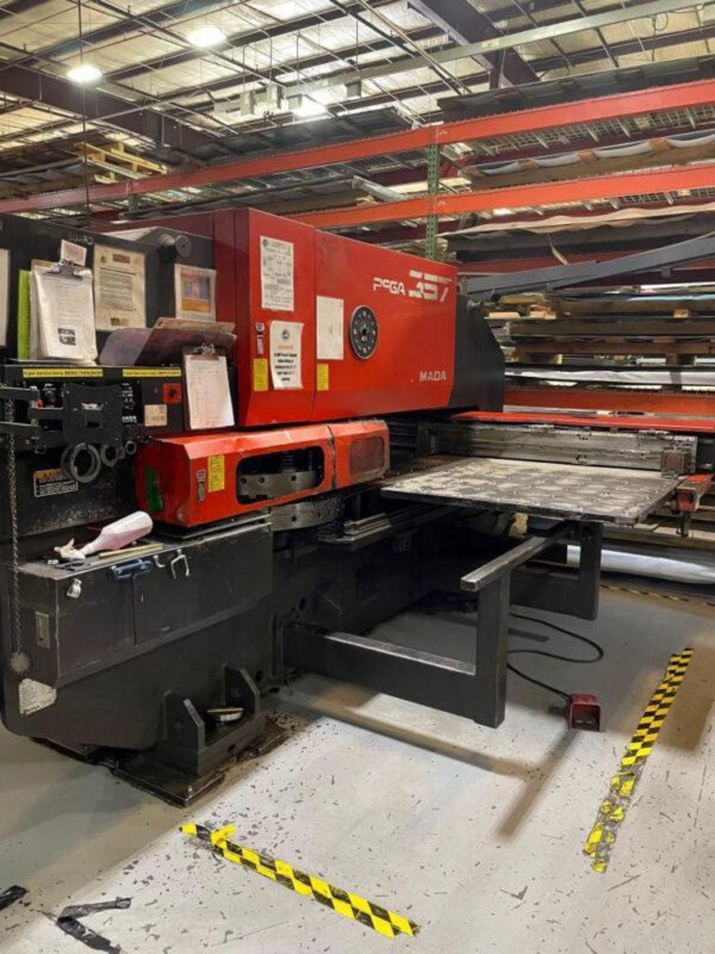 AMADA VIPROS 33 TON 357 QUEEN CNC TURRET PUNCH; YEAR 2003 - Image 9 of 31