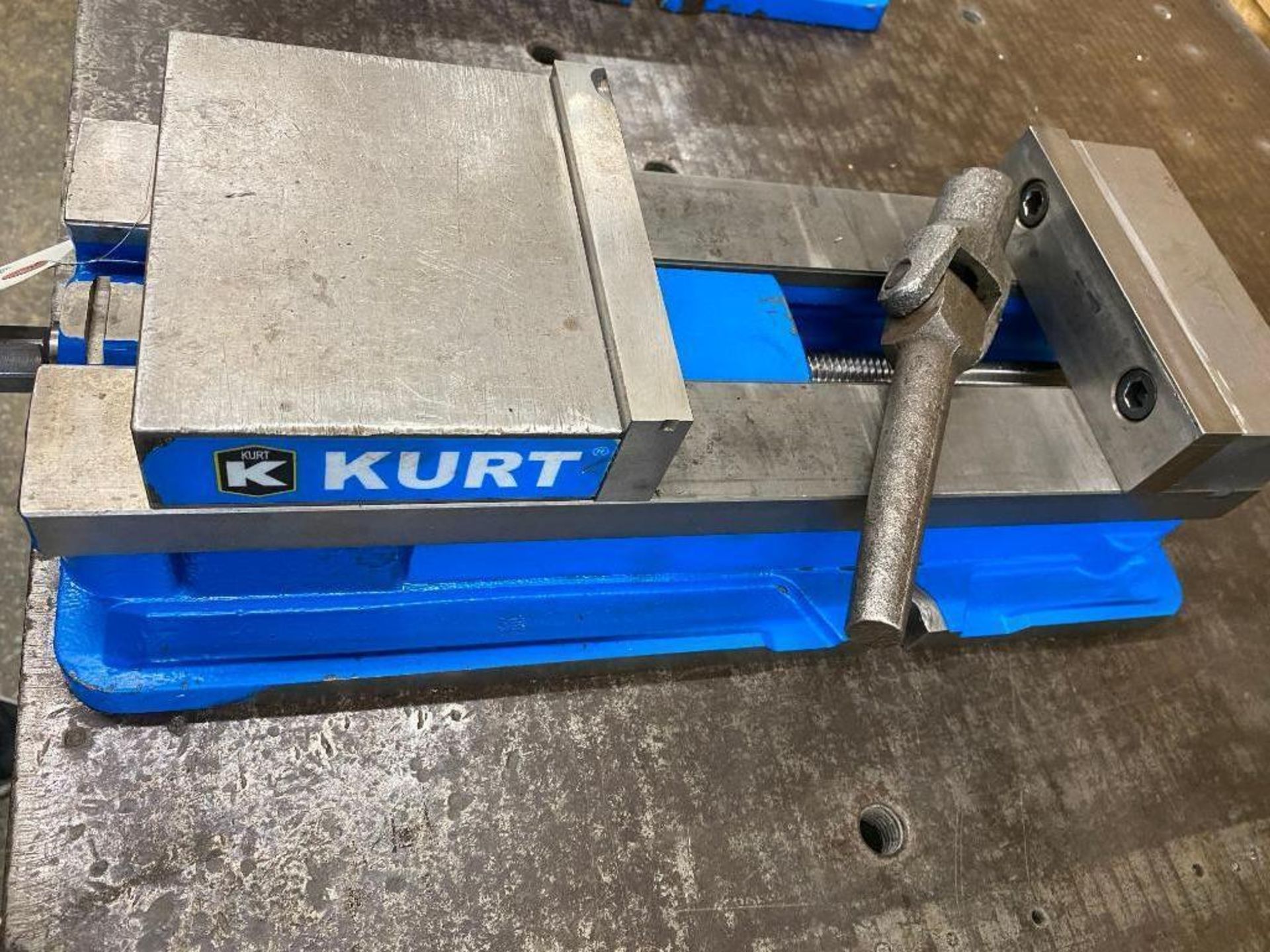 KURT D688 VISE - Image 2 of 3