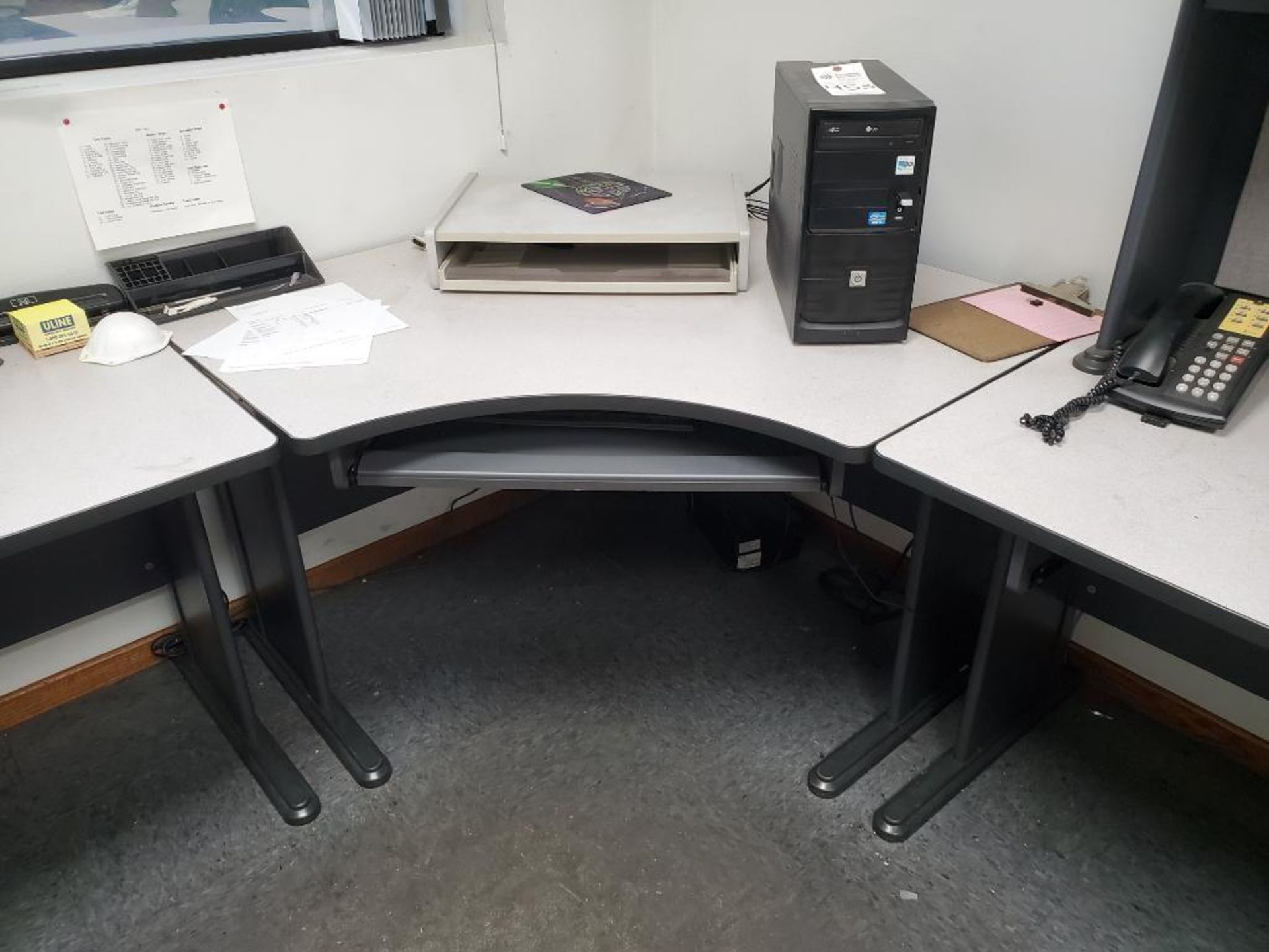 OFFICE FURNITURE MODULAR DESK; NO CONTENTS - Image 3 of 6