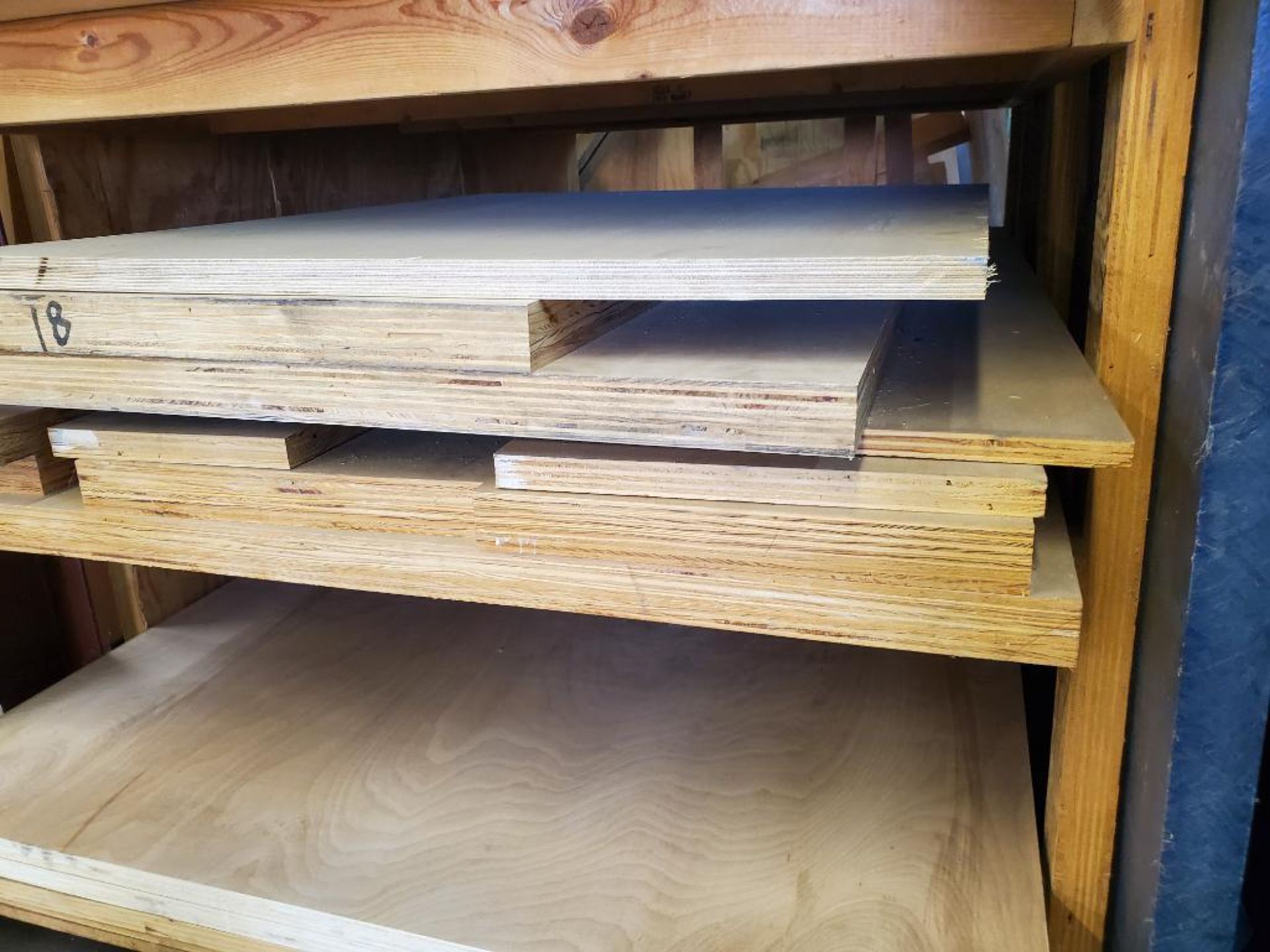 PLYWOOD STORAGE RACK; WITH CONTENTS - Image 4 of 5
