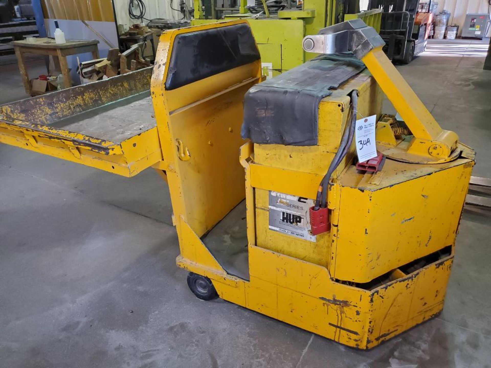 CROWN POWER CART; BAD BATTERY OTHERWISE IN GOOD CONDITION
