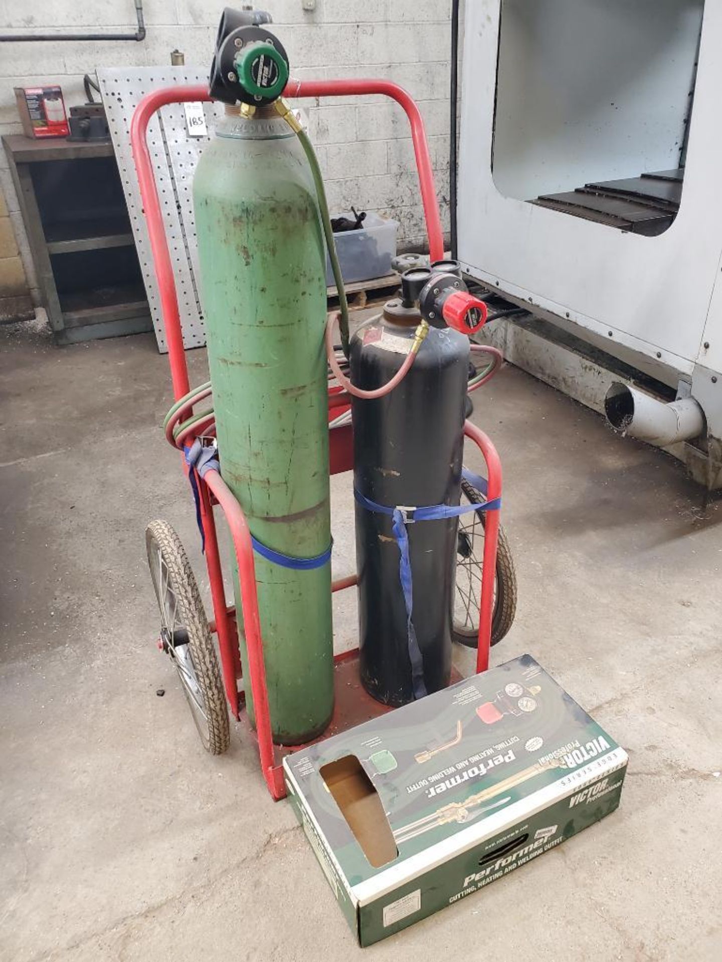 WELDING CART WITH REGULATORS AND TORCH; TANKS NOT INCLUDED - Image 2 of 3