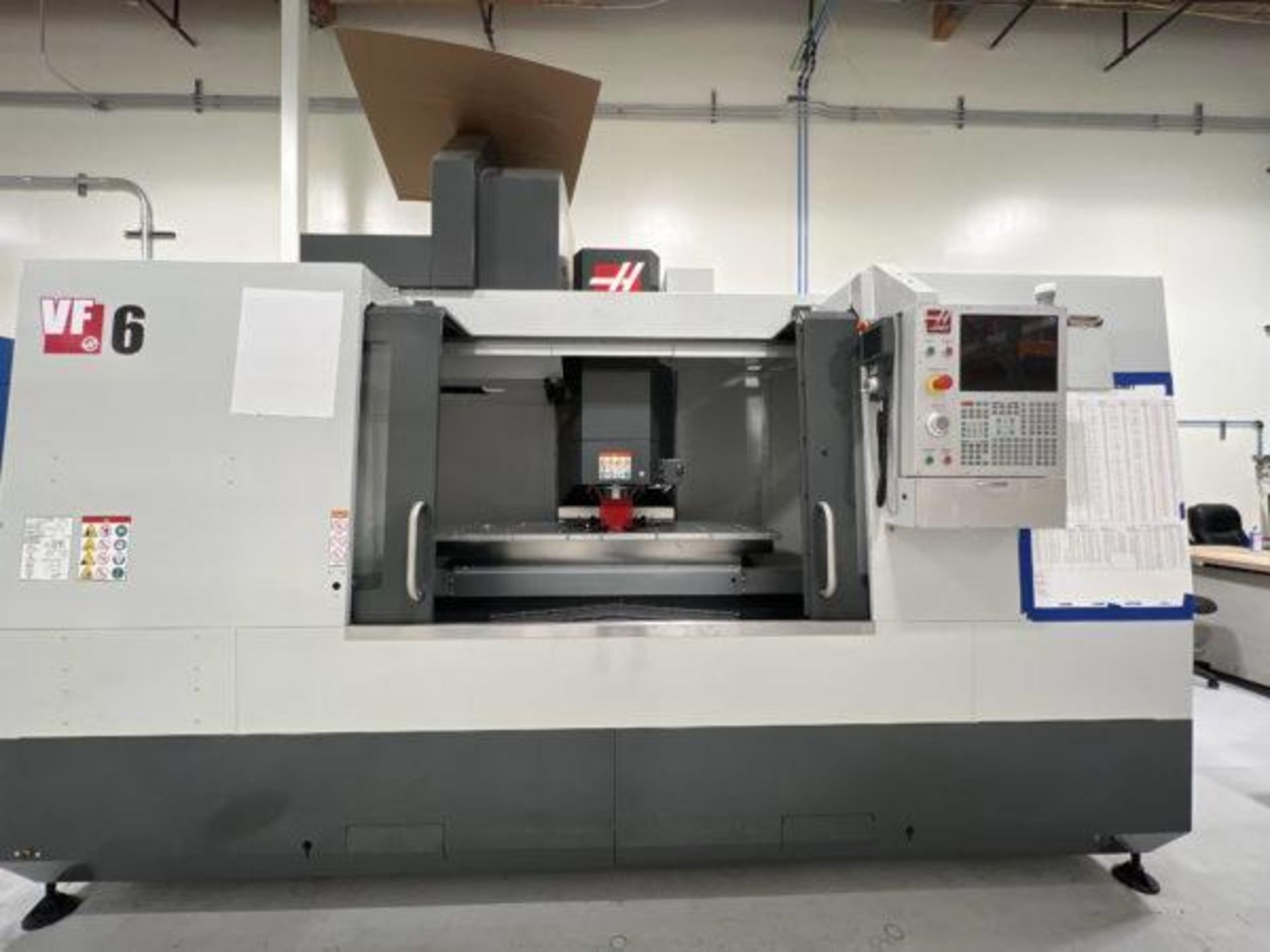 HAAS VF-6 VMC; YEAR 2021 - TOOLING INCLUDED - Image 4 of 10