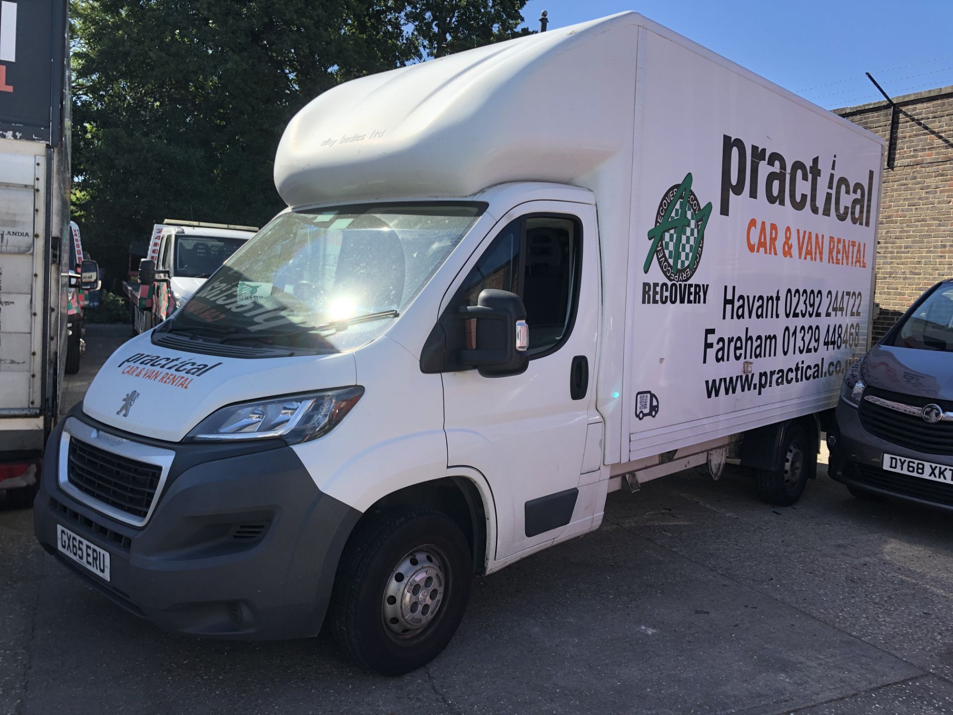 Peugeot Boxer 335 L3 HDI Luton Van with tail lift - Image 3 of 8