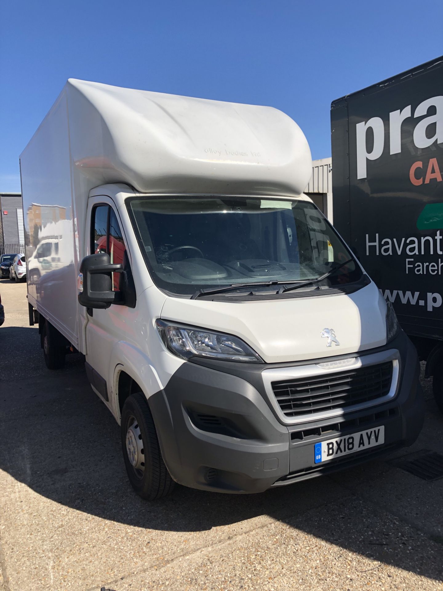 Peugeot Boxer 335 L3 Blue HDI Luton Van with tail lift