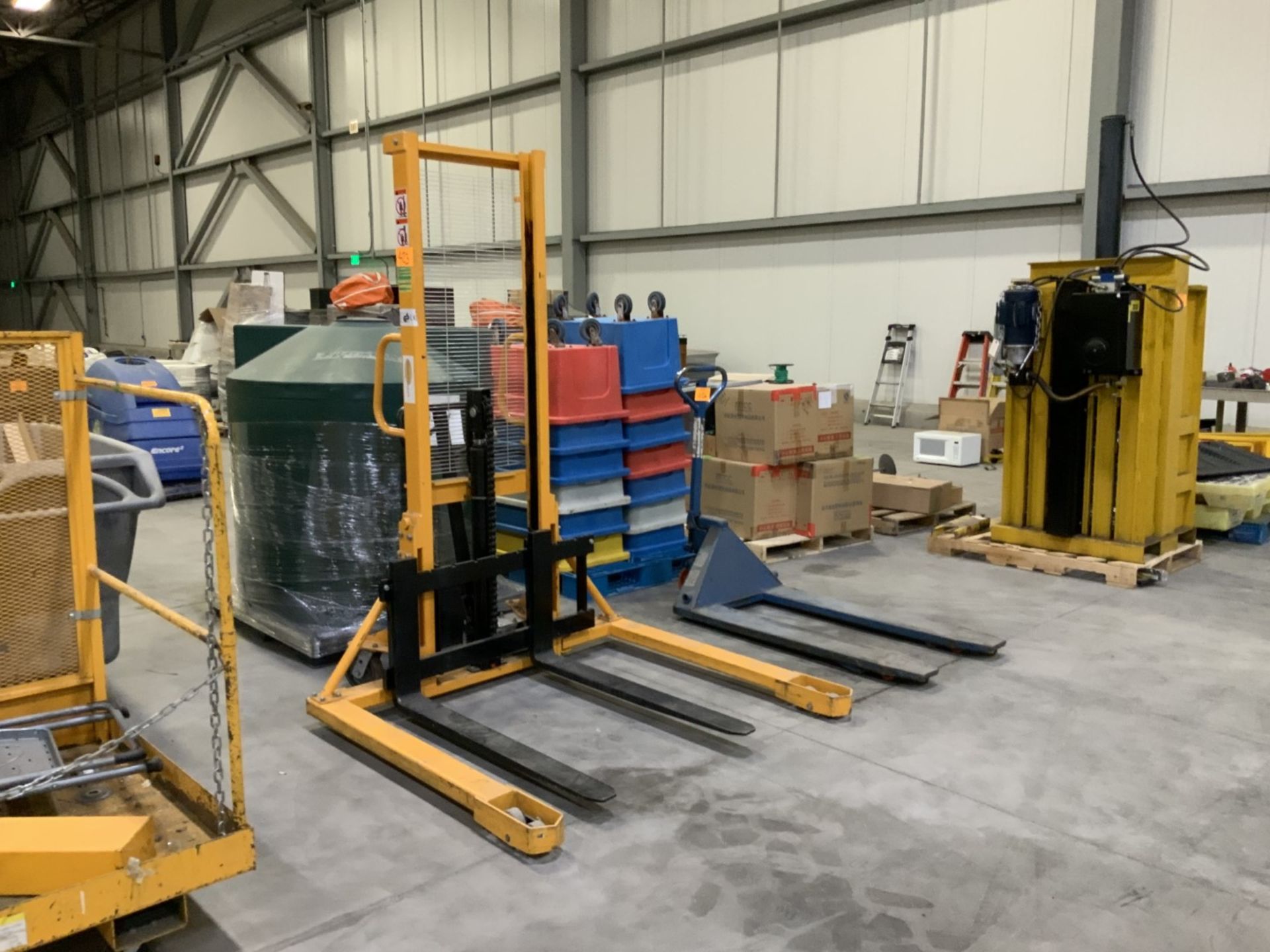 Pallet Stacker - Image 2 of 3