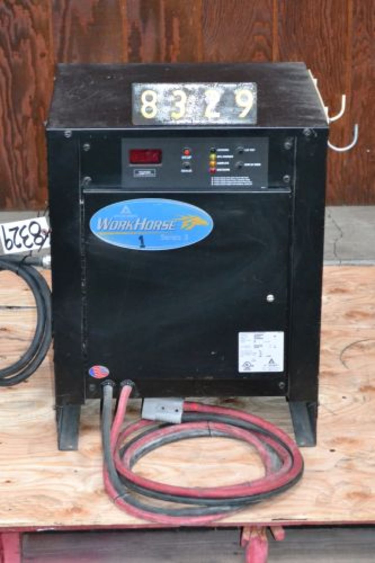 Applied Energy Solutions Workhorse 24 volt battery charger - Image 2 of 5