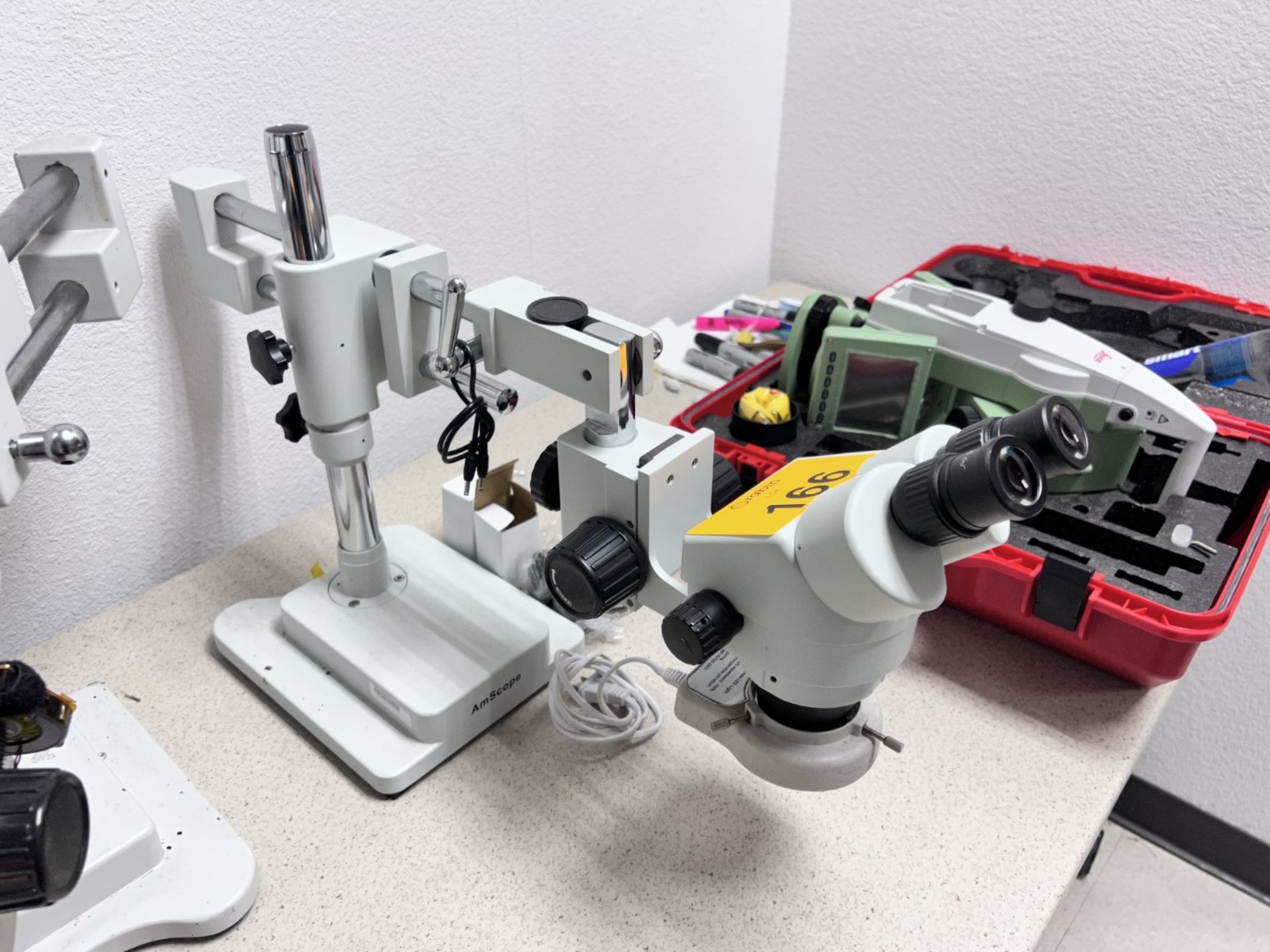 Stereo Microscope - Image 2 of 7