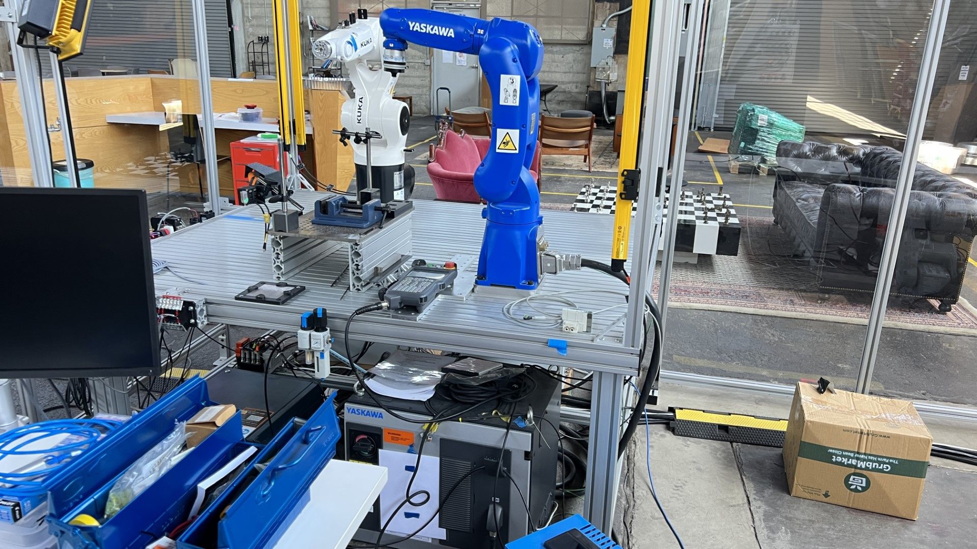Industrial Motoman Robot - Image 3 of 20