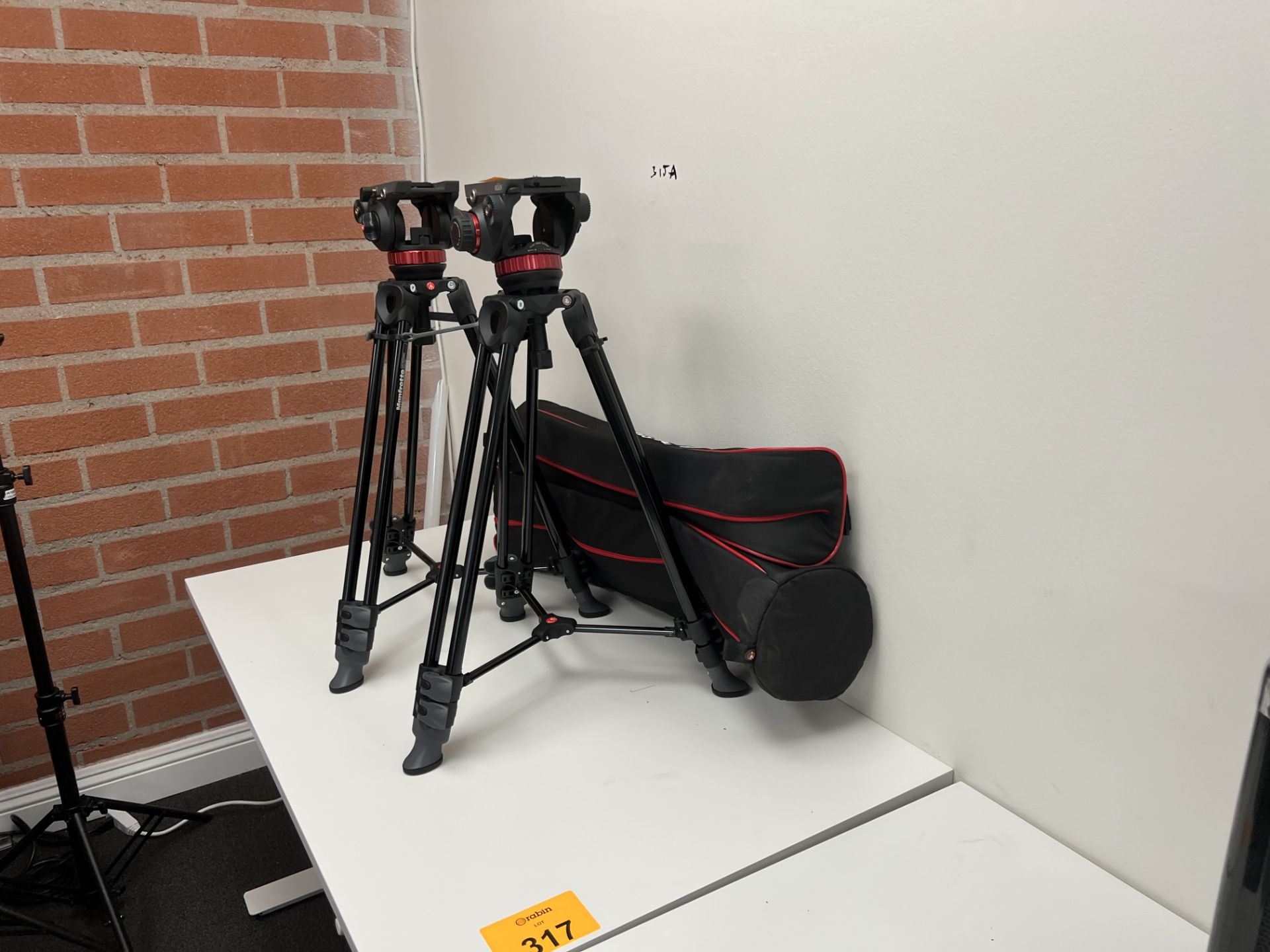 Tripods - Image 2 of 5