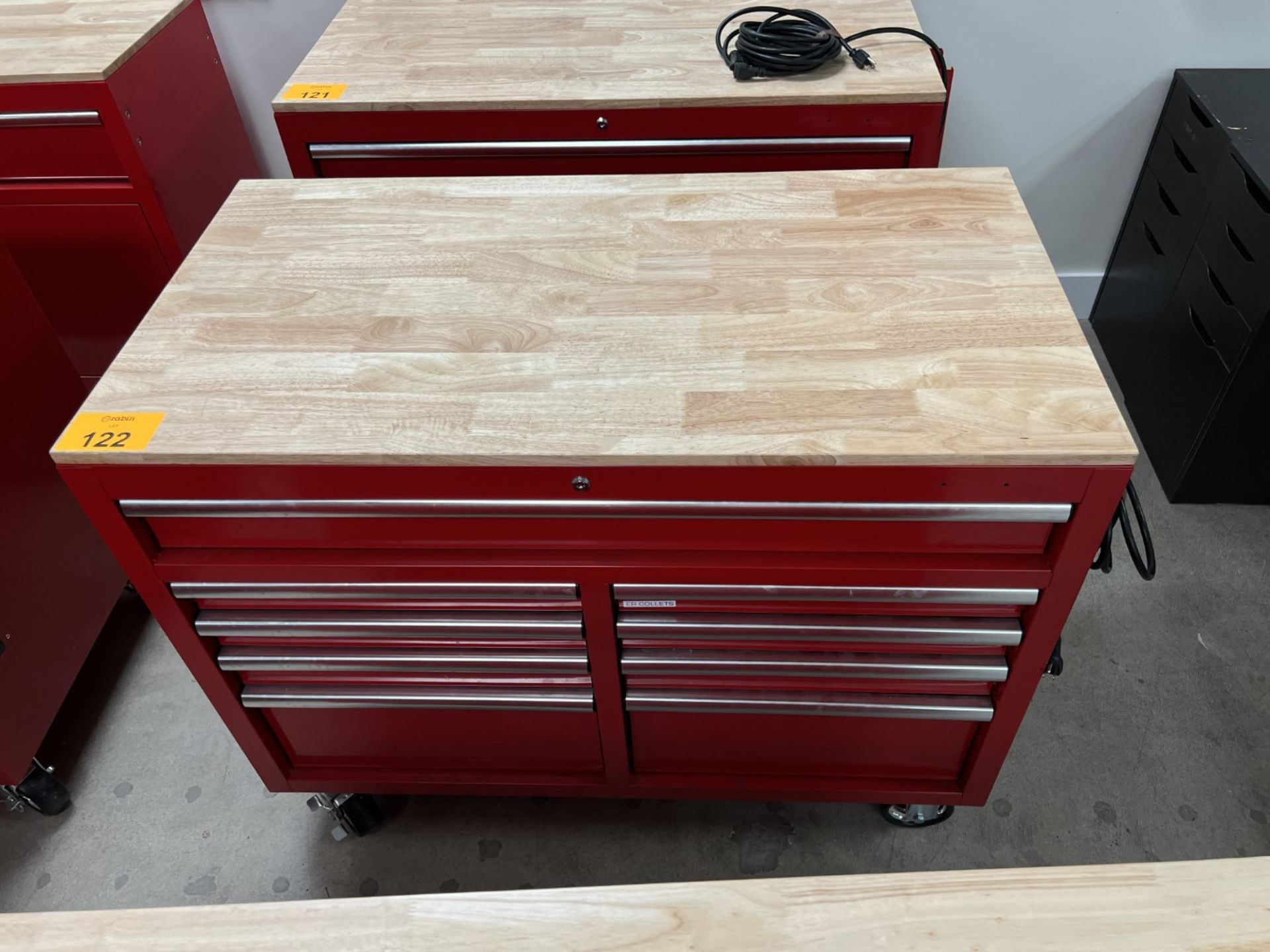 Mobile Work Bench - Image 2 of 2