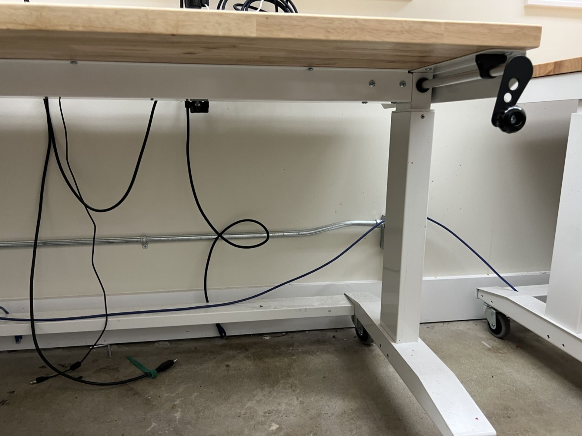 52 Adjustable Work Table - Image 4 of 5