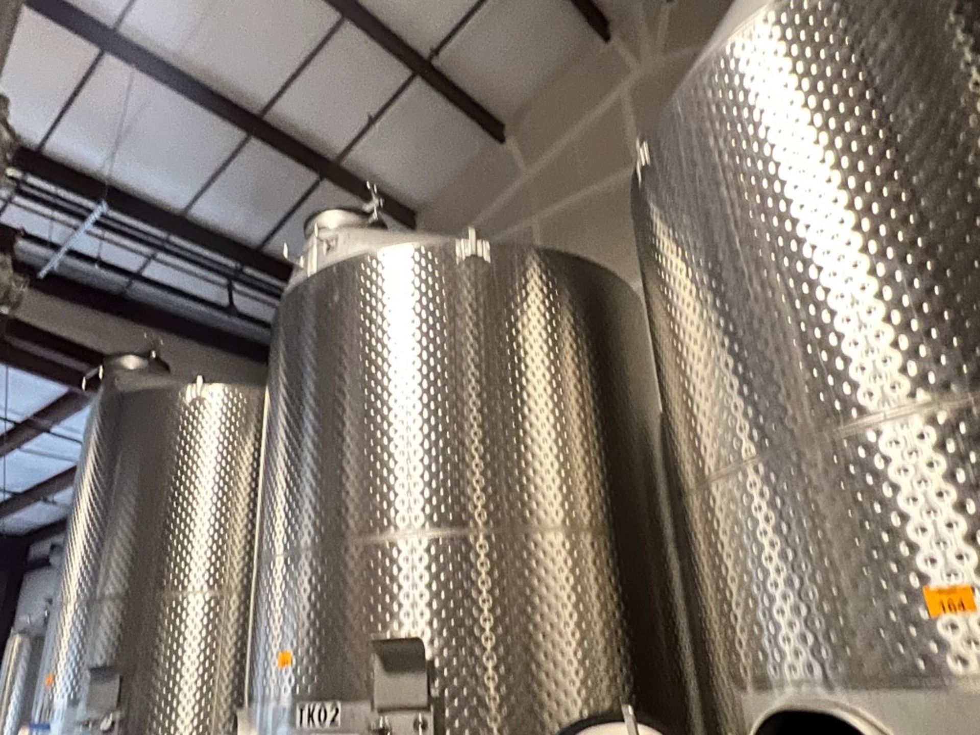 4000 gal Stainless Wine Fermenting Tank - Image 7 of 13