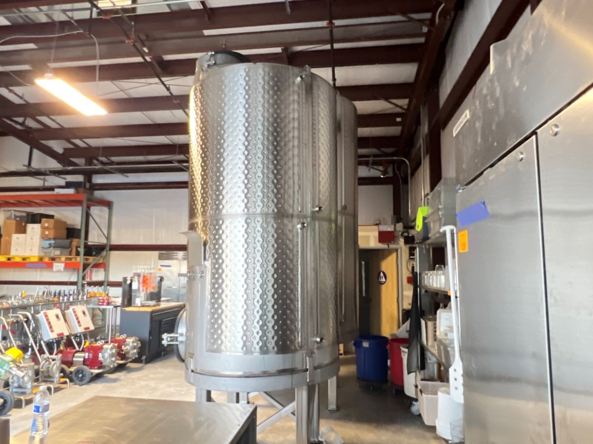 1000 gal Stainless Wine Fermenting Tank - Image 3 of 5