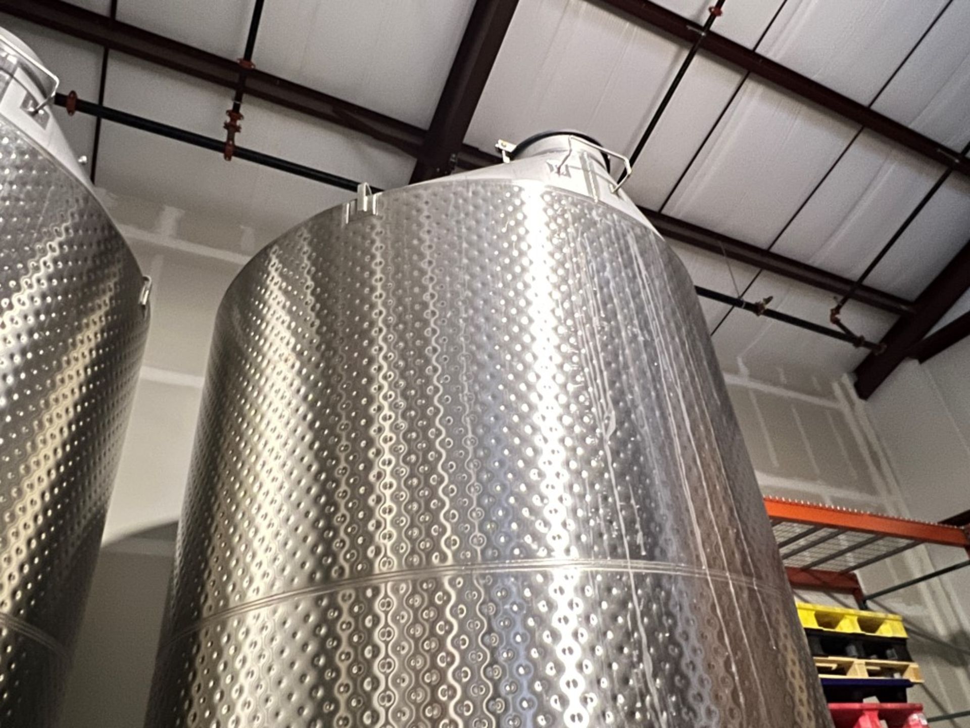 4000 gal Stainless Wine Fermenting Tank - Image 2 of 5