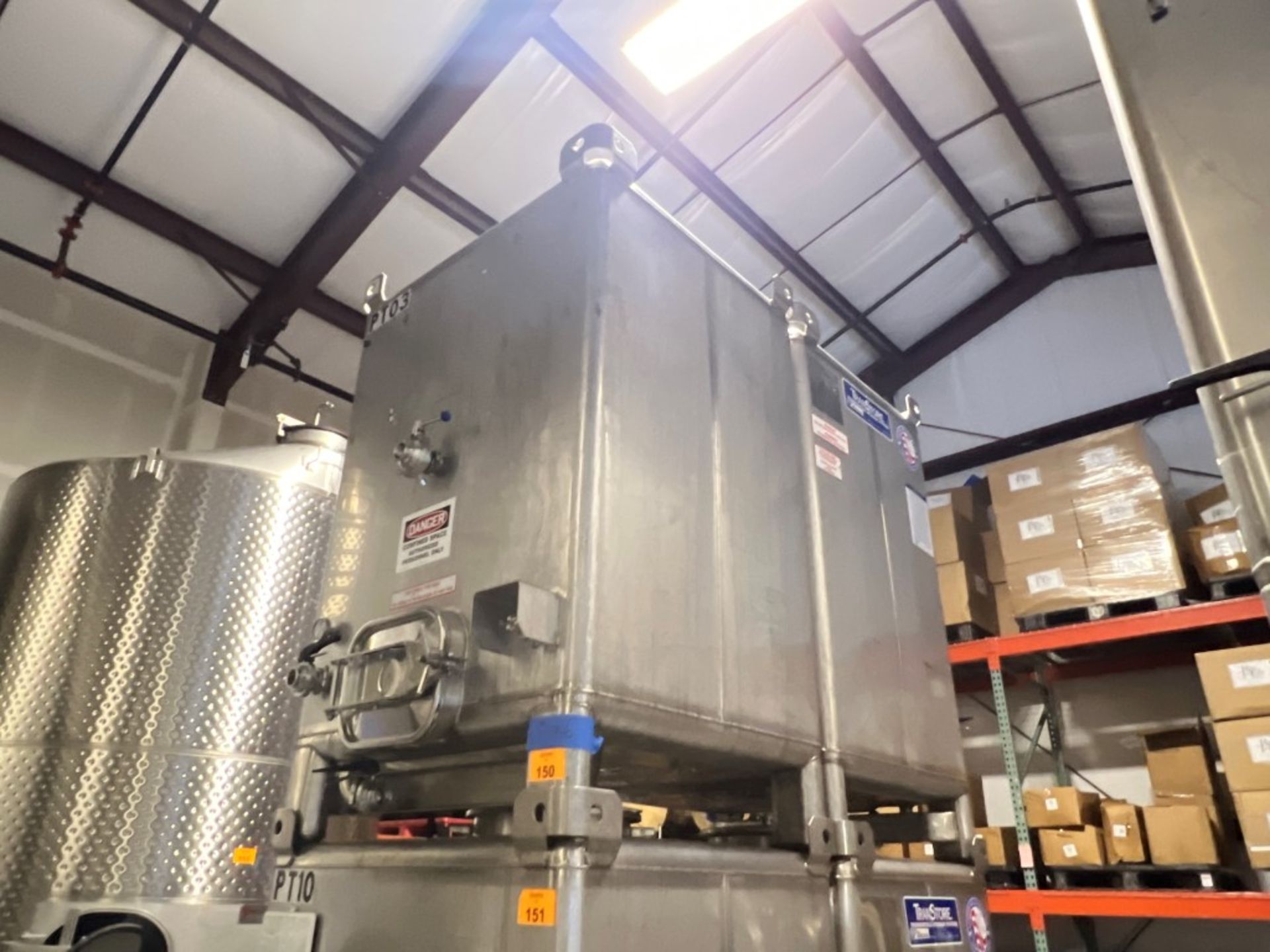 550 gal Stainless Wine Storage Tank