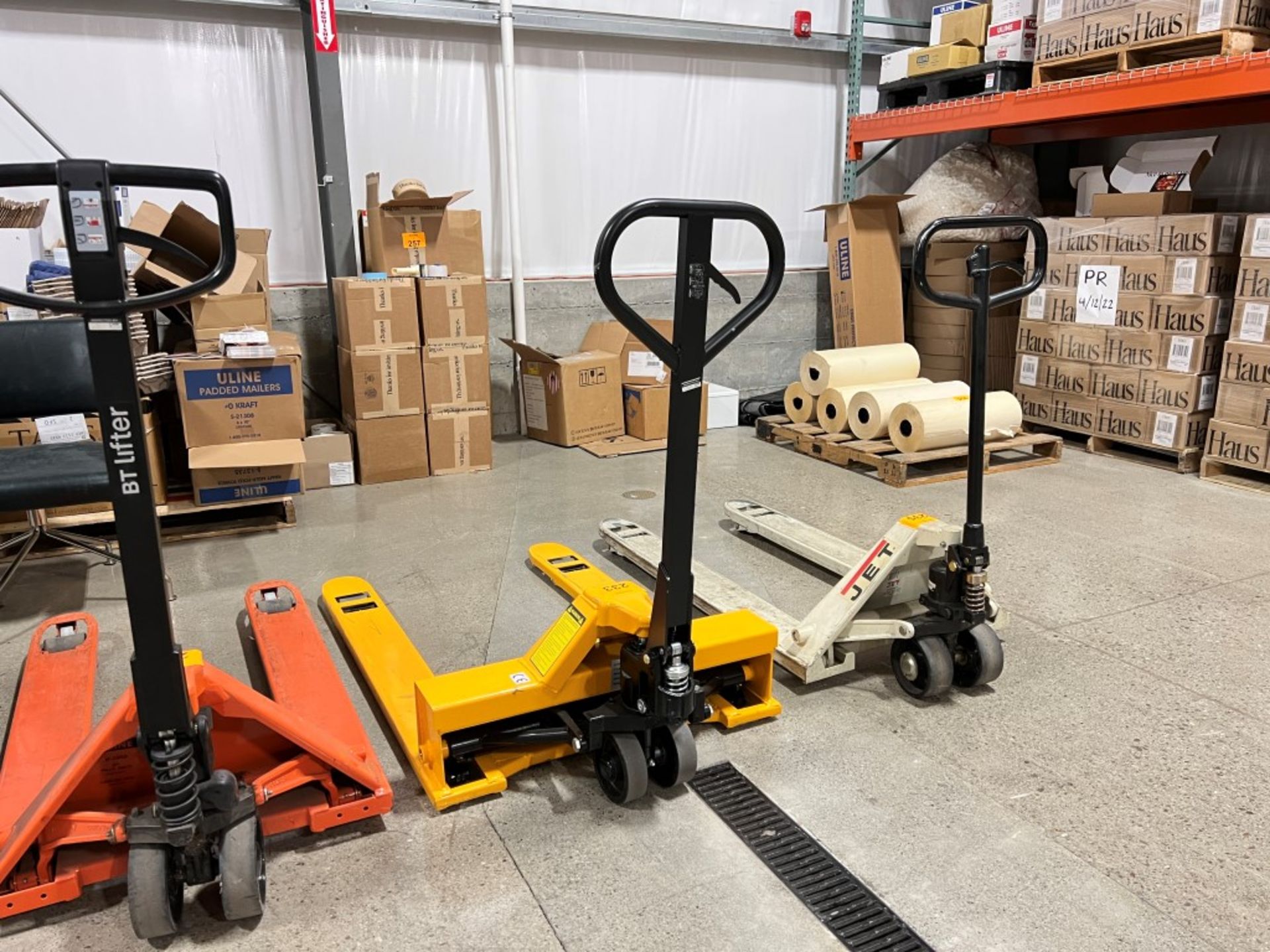 Low Profile Pallet Jack - Image 3 of 3