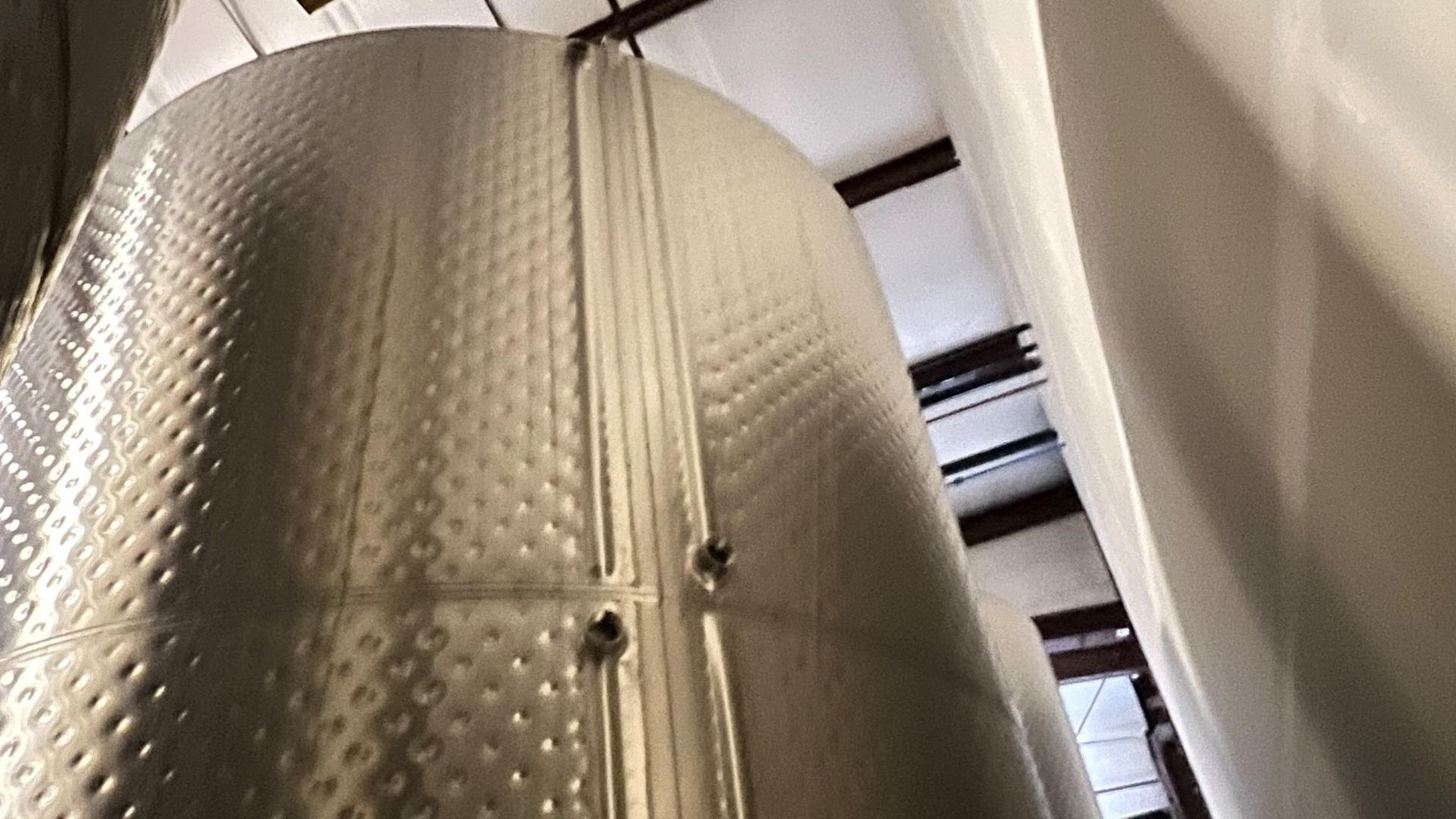 4000 gal Stainless Wine Fermenting Tank - Image 5 of 13