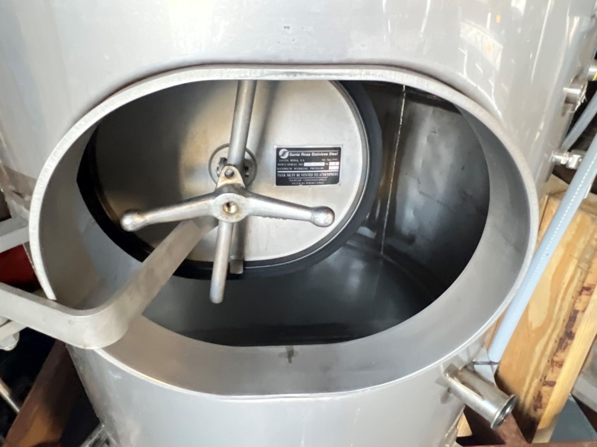 375 gal Stainless Wine Fermenting Tank - Image 4 of 9