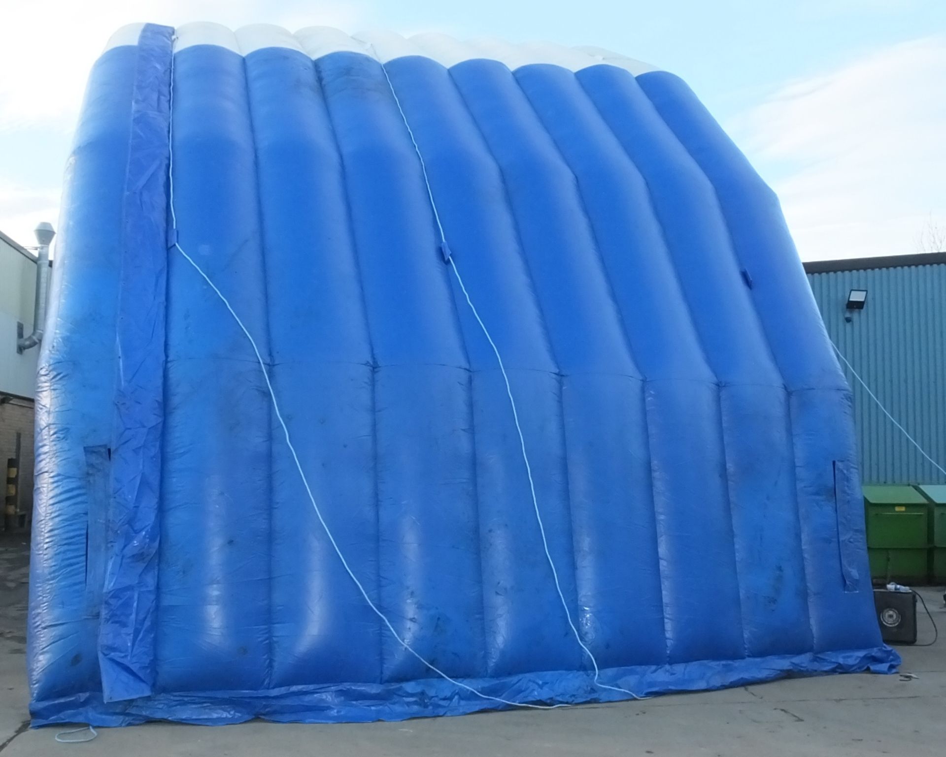 3 section inflatable shelter - Full details in description - Image 23 of 48