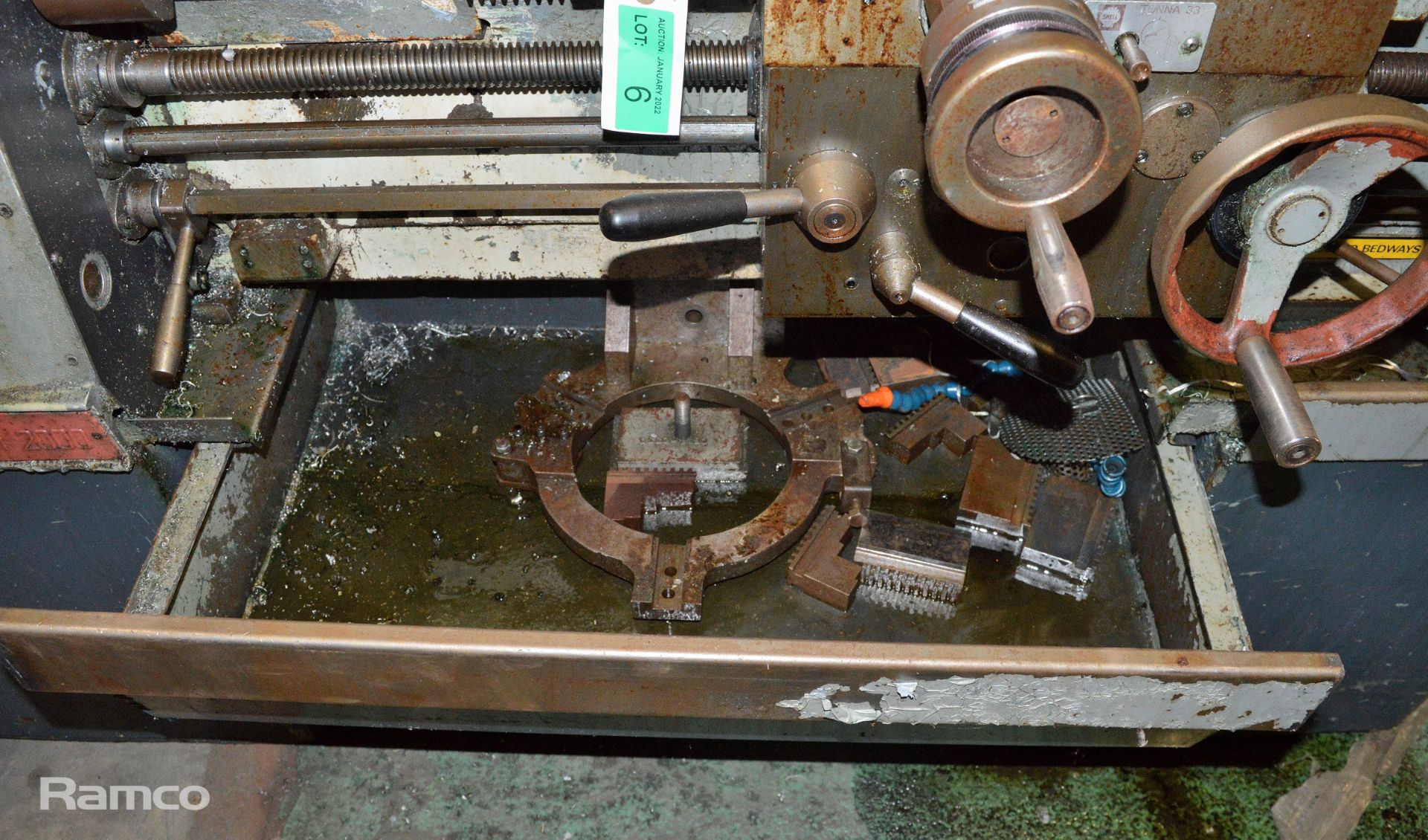 Colchester Triumph 2000 Lathe - 3 Jaw Chuck with teeth, Tail stock, Tool post holder - Image 10 of 11