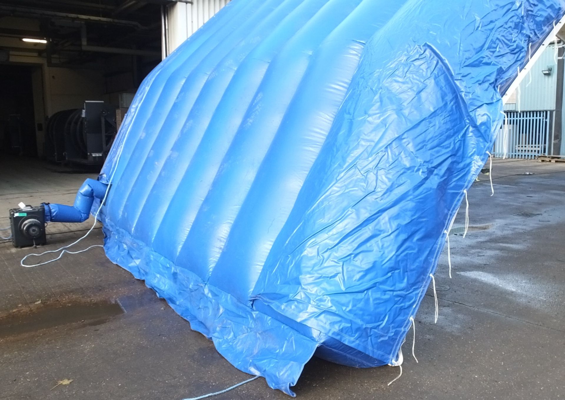 3 section inflatable shelter - Full details in description - Image 42 of 48