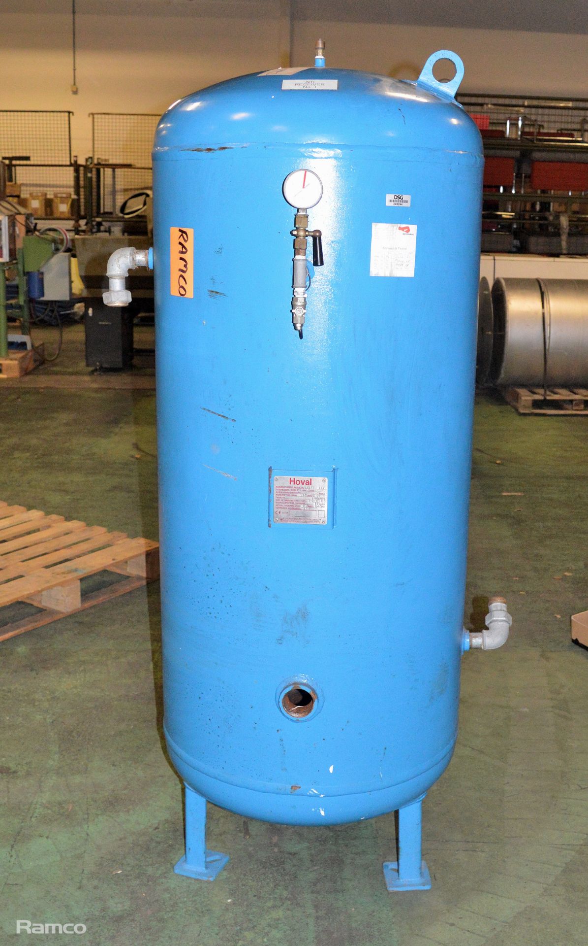 Ingersoll Rand MH11 SSR industrial compressor - hours run 40406.74, Hoval pressure vessel - Image 12 of 13