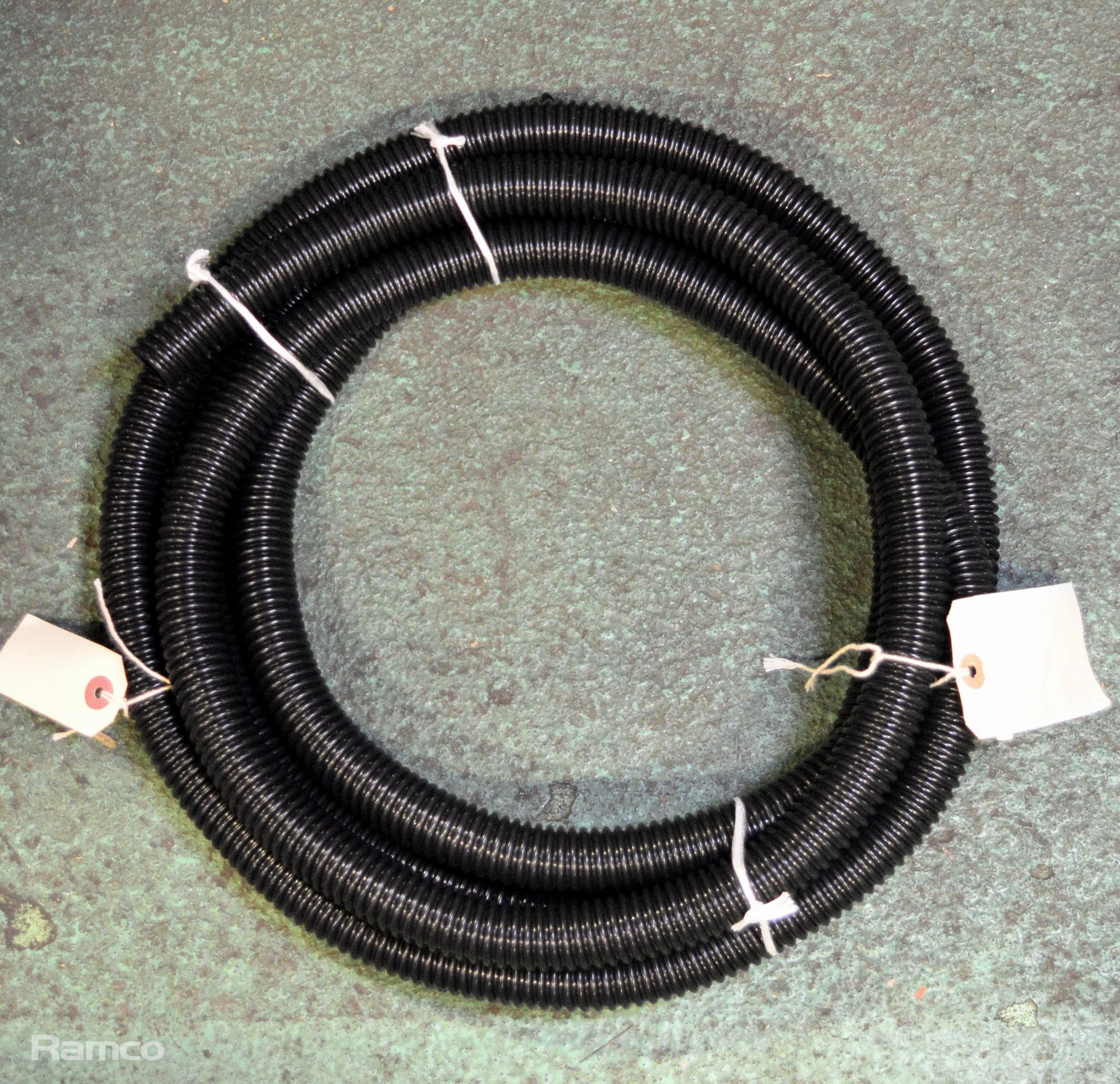 6x Electric conduit lengths - 4 metres - Image 2 of 4