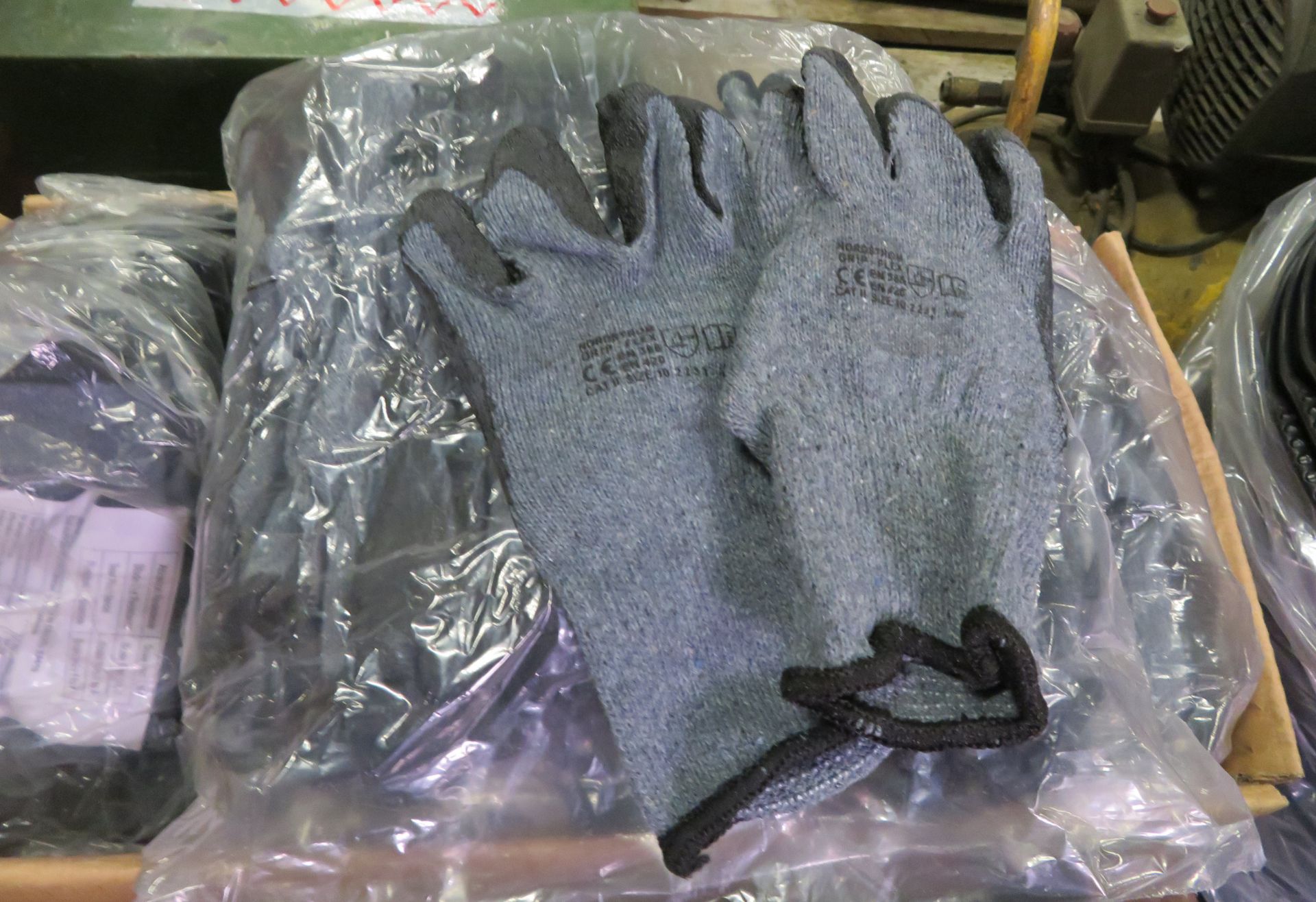 Nordstrom Grip Flex Work Gloves - black & grey - size 10 - 120 pairs - Image 2 of 2