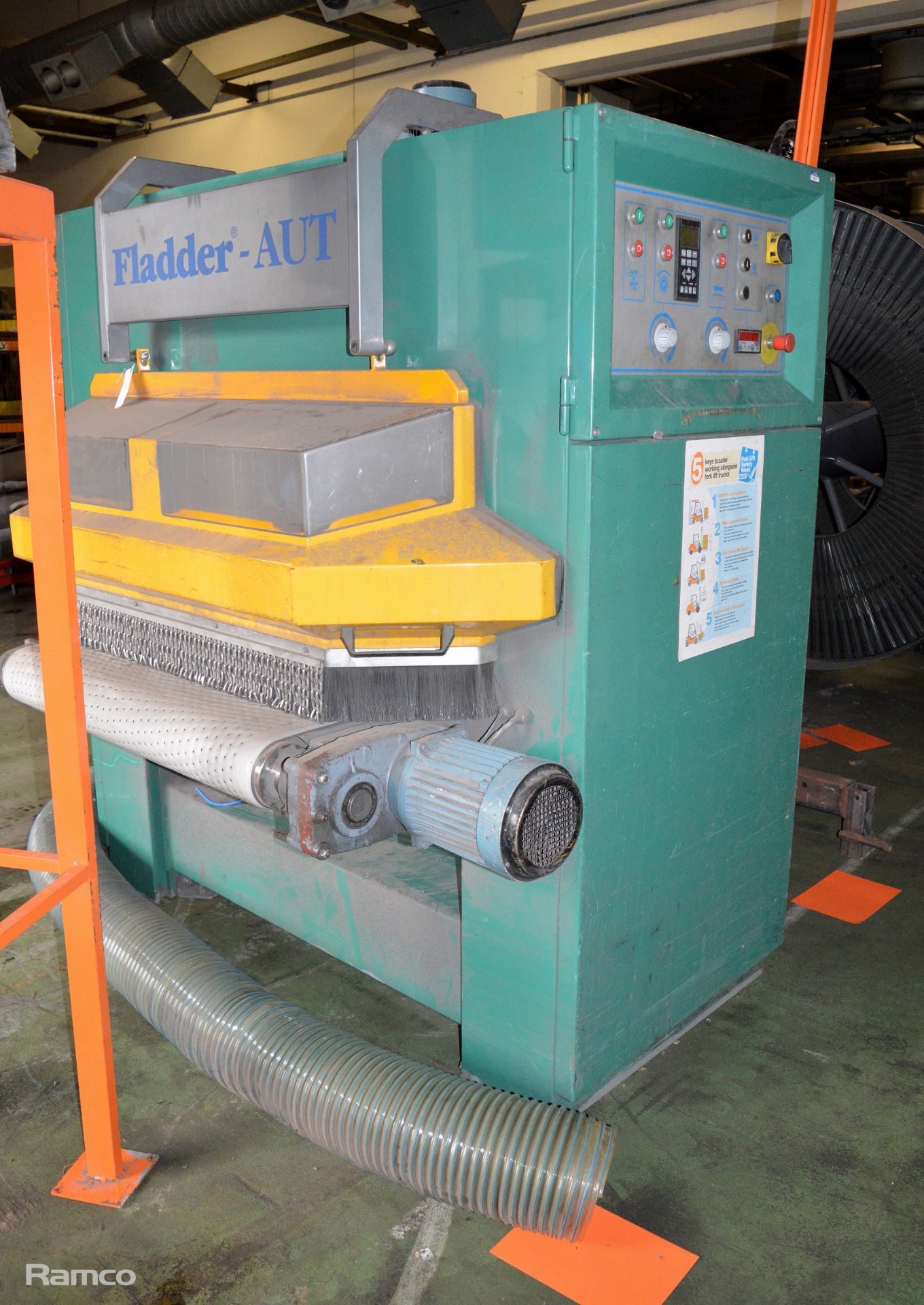 Fladder Deburring machine - AUT-1000 VAC - serial 1092 - Manufactured 2001 - 3x415V - 50hz - Image 7 of 20