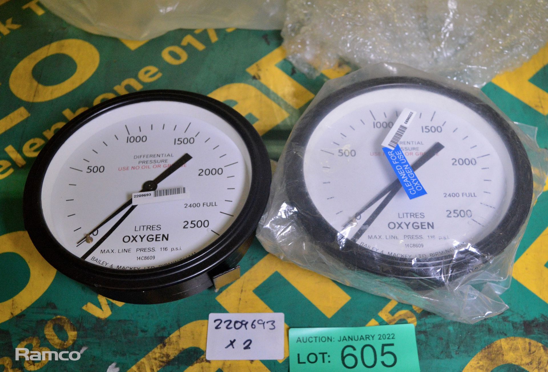2x Bailey & Mackey Differential Pressure Gauges